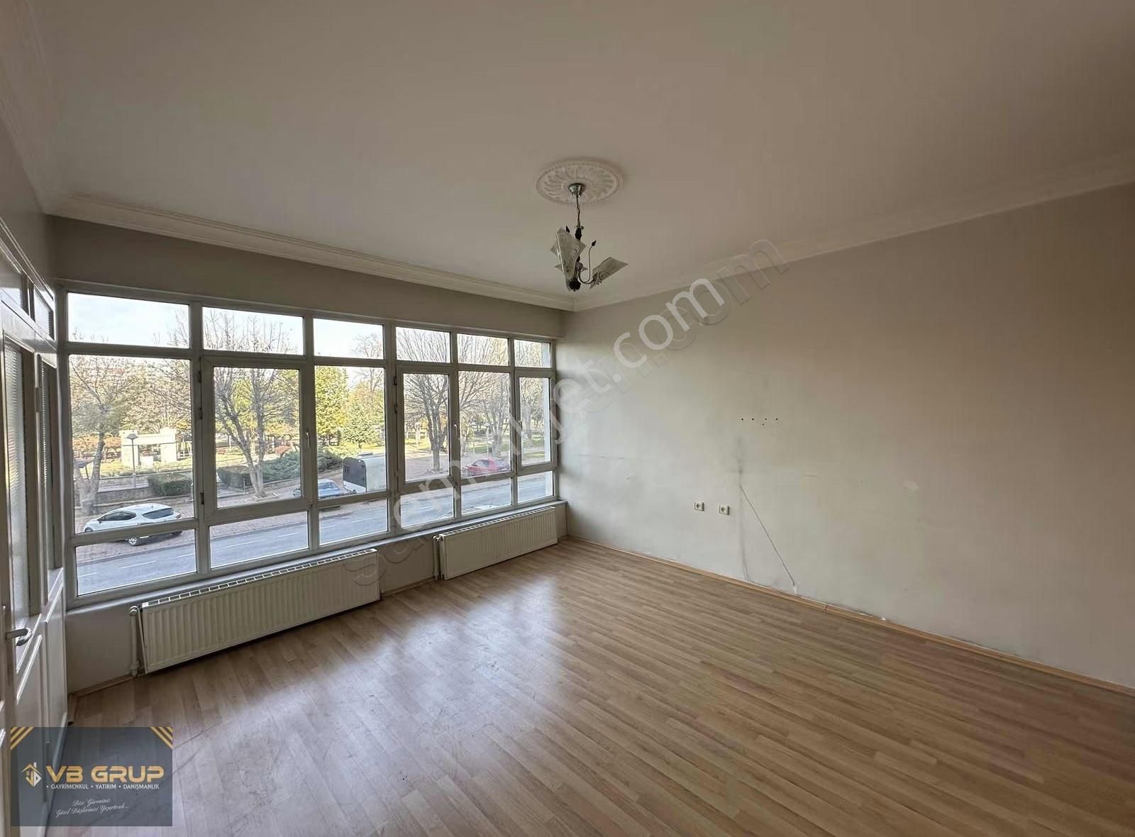 Vb Gruptan Bozantı Caddesinde Kiralık 3+1 Daire - Görsel 12