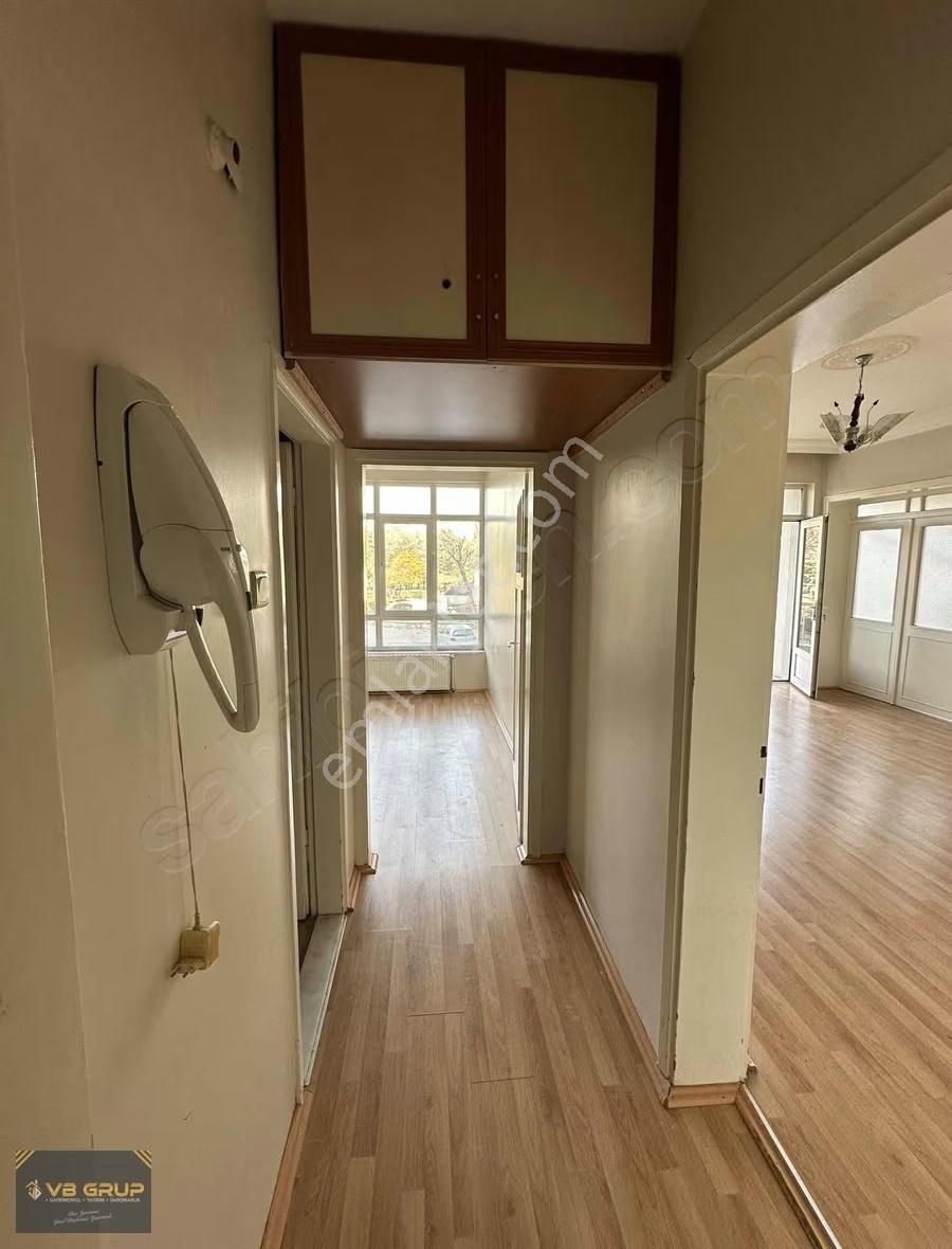 Vb Gruptan Bozantı Caddesinde Kiralık 3+1 Daire - Görsel 15