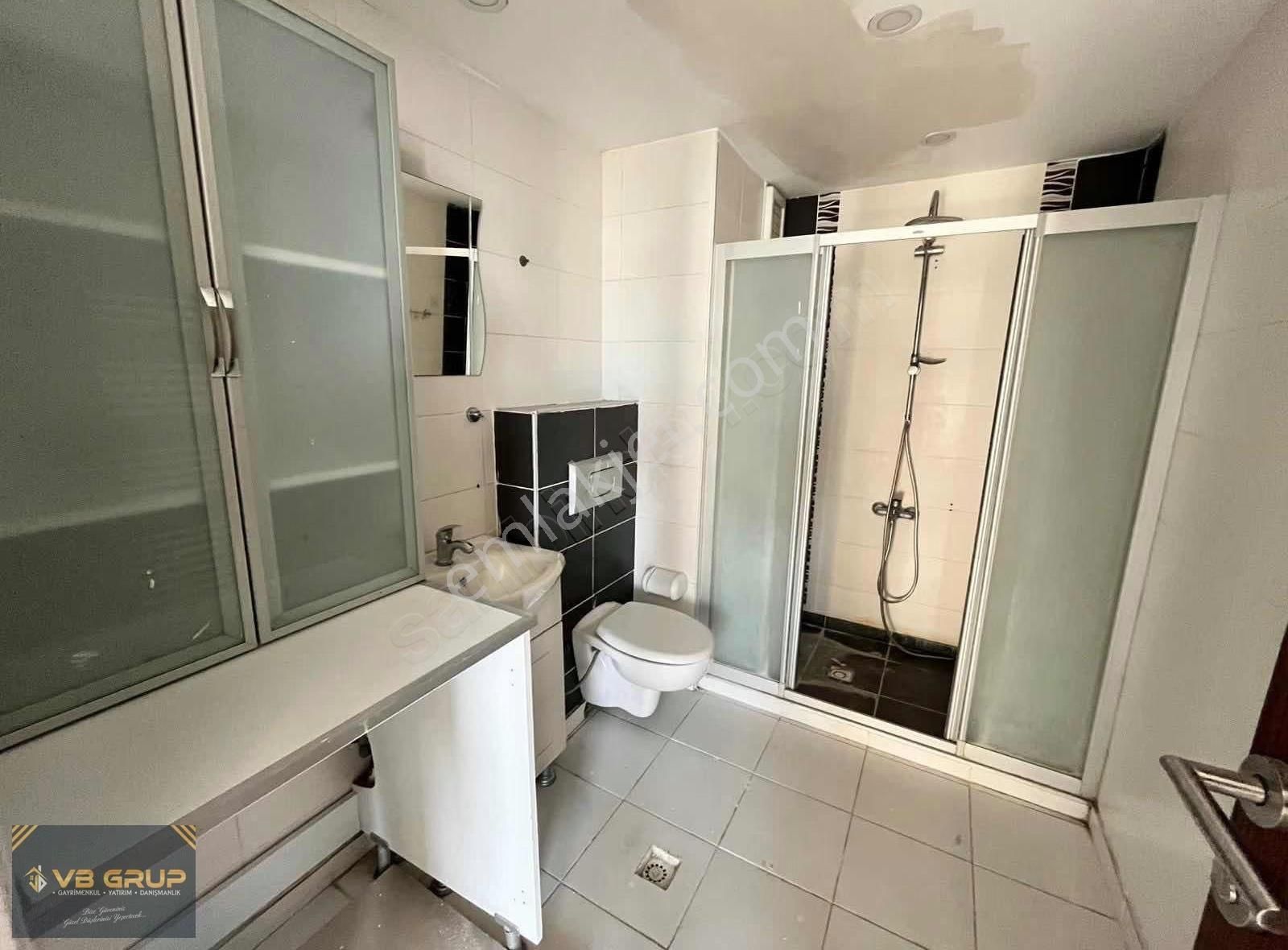 Bahçelievler'de 3+1 Geniş Giyinme Odalı Lokasyonlu Temiz Daire - Görsel 23