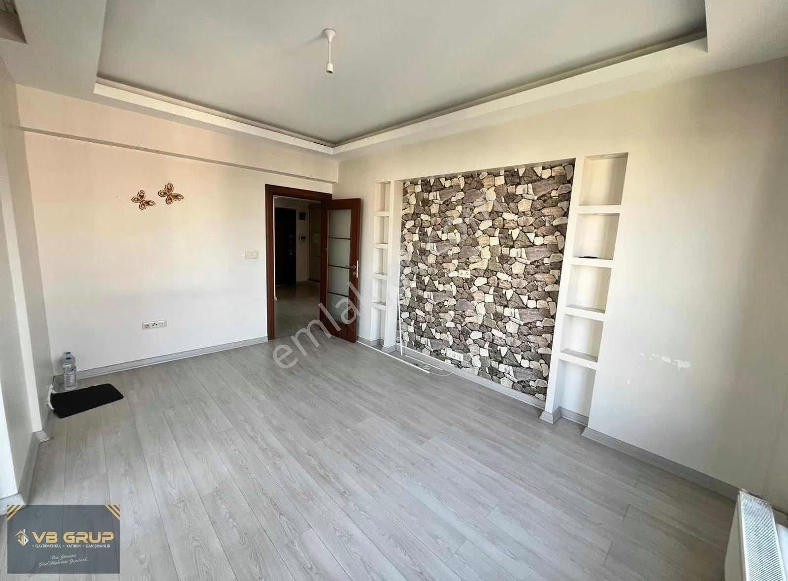 Bahçelievler'de 3+1 Geniş Giyinme Odalı Lokasyonlu Temiz Daire - Görsel 11