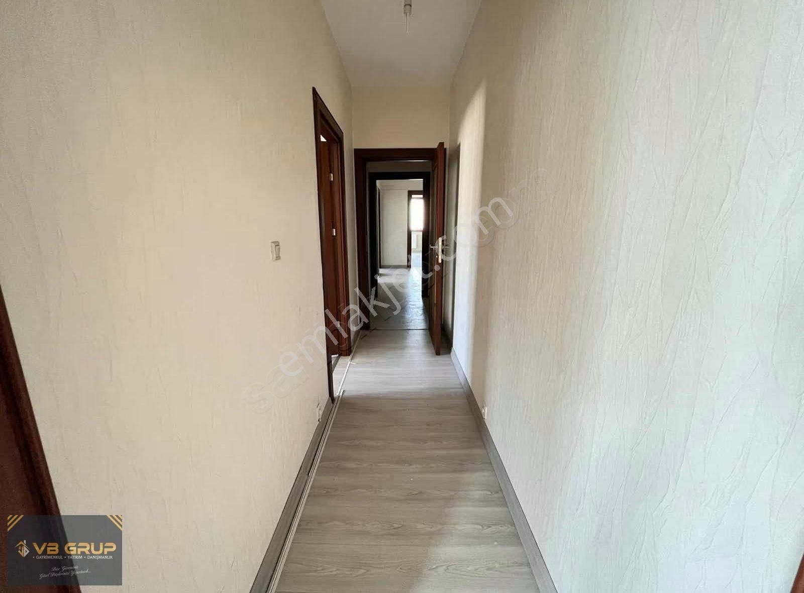 Bahçelievler'de 3+1 Geniş Giyinme Odalı Lokasyonlu Temiz Daire - Görsel 8