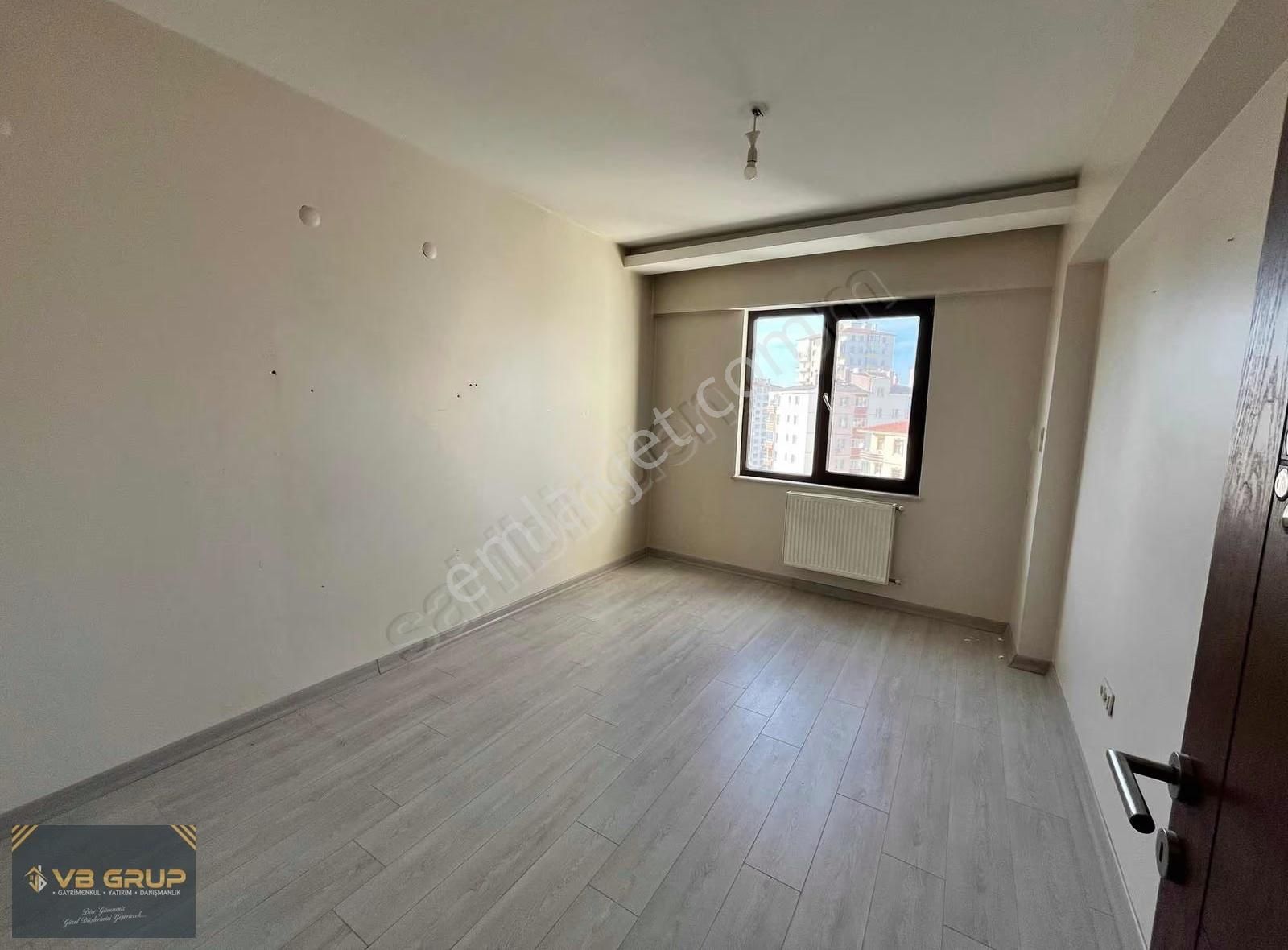 Bahçelievler'de 3+1 Geniş Giyinme Odalı Lokasyonlu Temiz Daire - Görsel 20