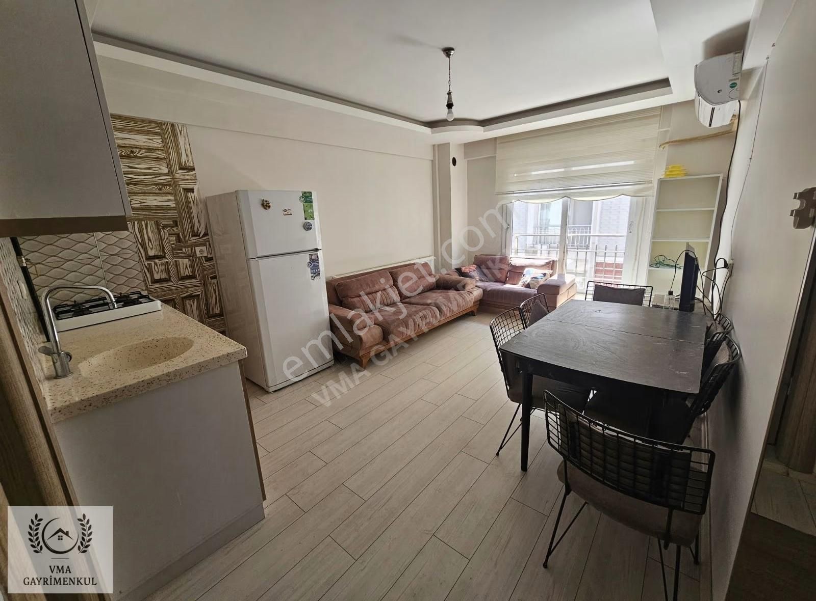 Orta Mah. Eşyalı Çift Cepheli Balkonlu 1+1 Dairemiz Satılıktır.