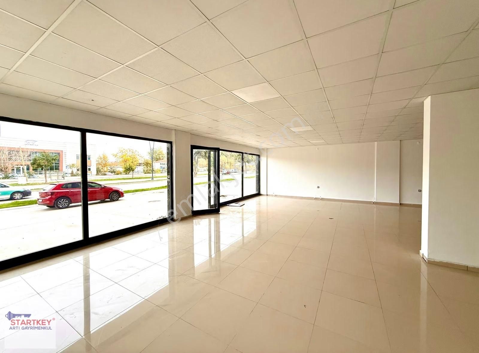 Tire İstasyon Caddesi Satılık Batar Katlı Geniş Cepheli Dükkan - Görsel 28