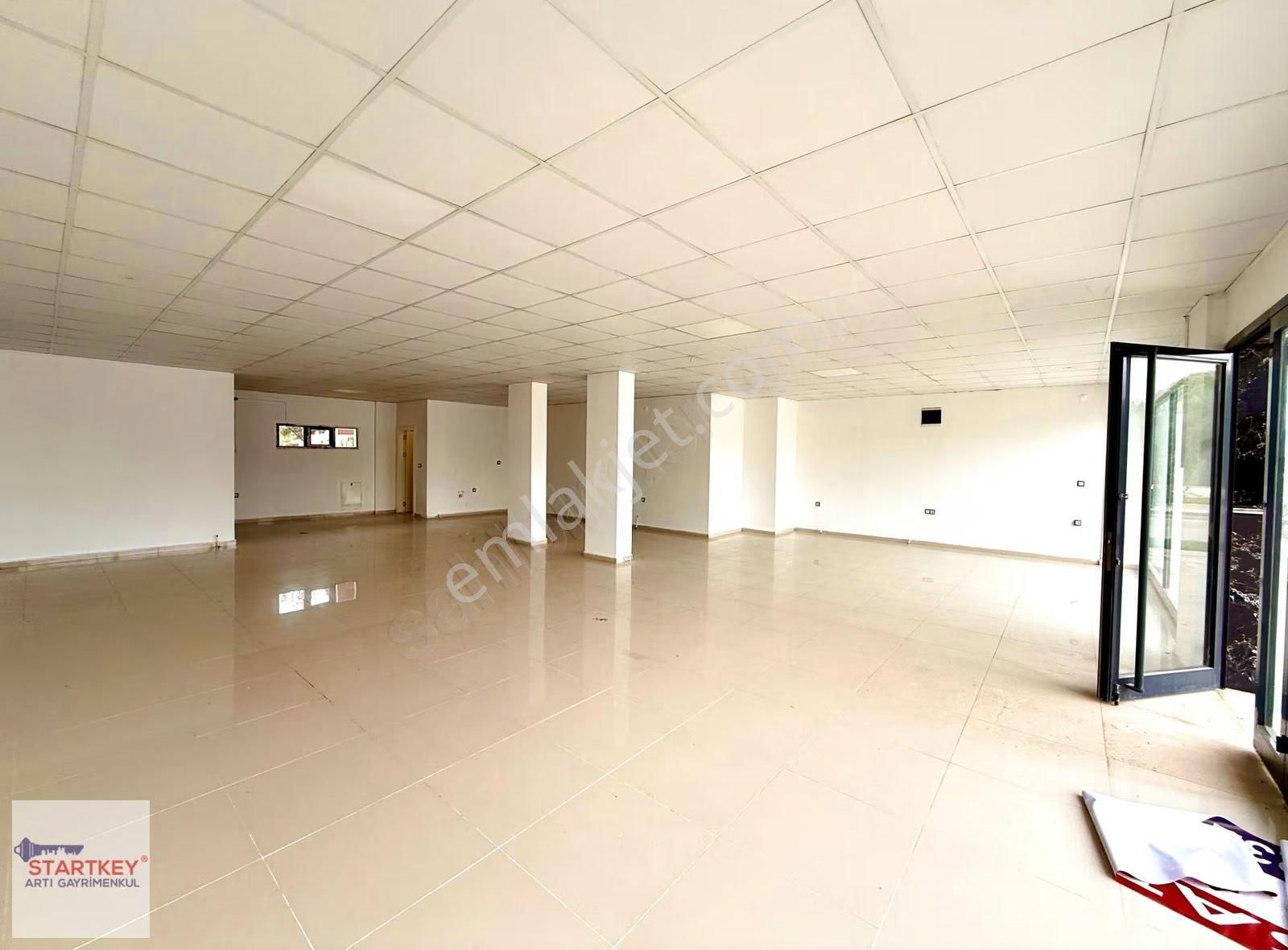 Tire İstasyon Caddesi Satılık Batar Katlı Geniş Cepheli Dükkan - Görsel 5