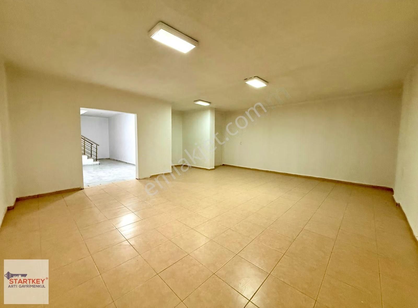 Tire İstasyon Caddesi Satılık Batar Katlı Geniş Cepheli Dükkan - Görsel 8