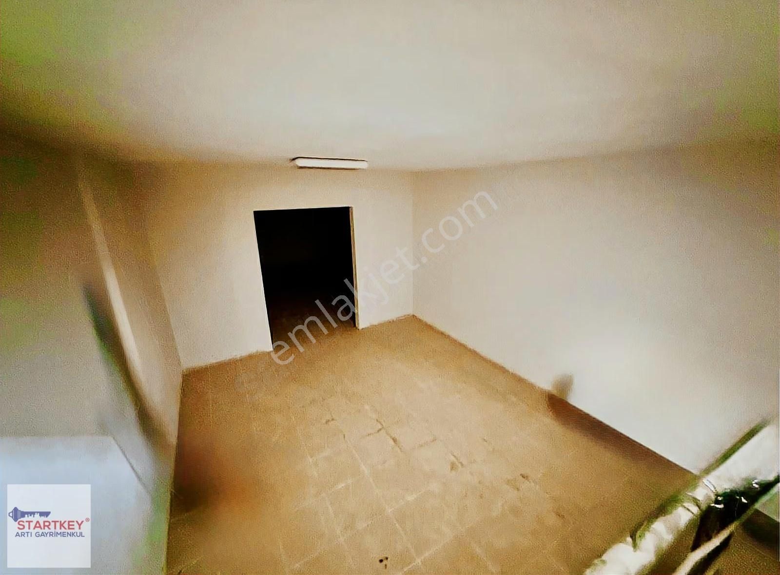 Tire İstasyon Caddesi Satılık Köşe Dükkan - Görsel 9