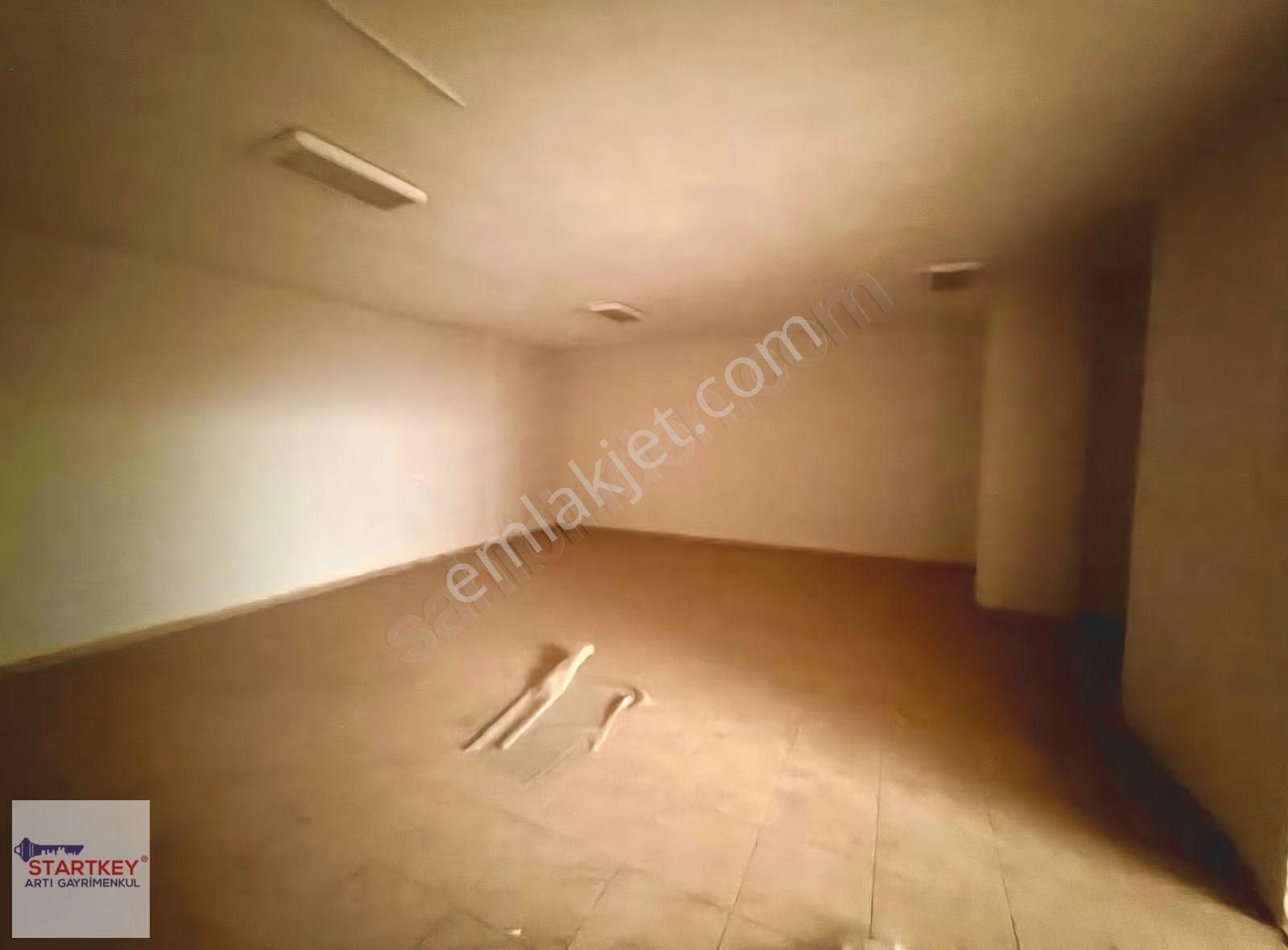 Tire İstasyon Caddesi Satılık Köşe Dükkan - Görsel 23