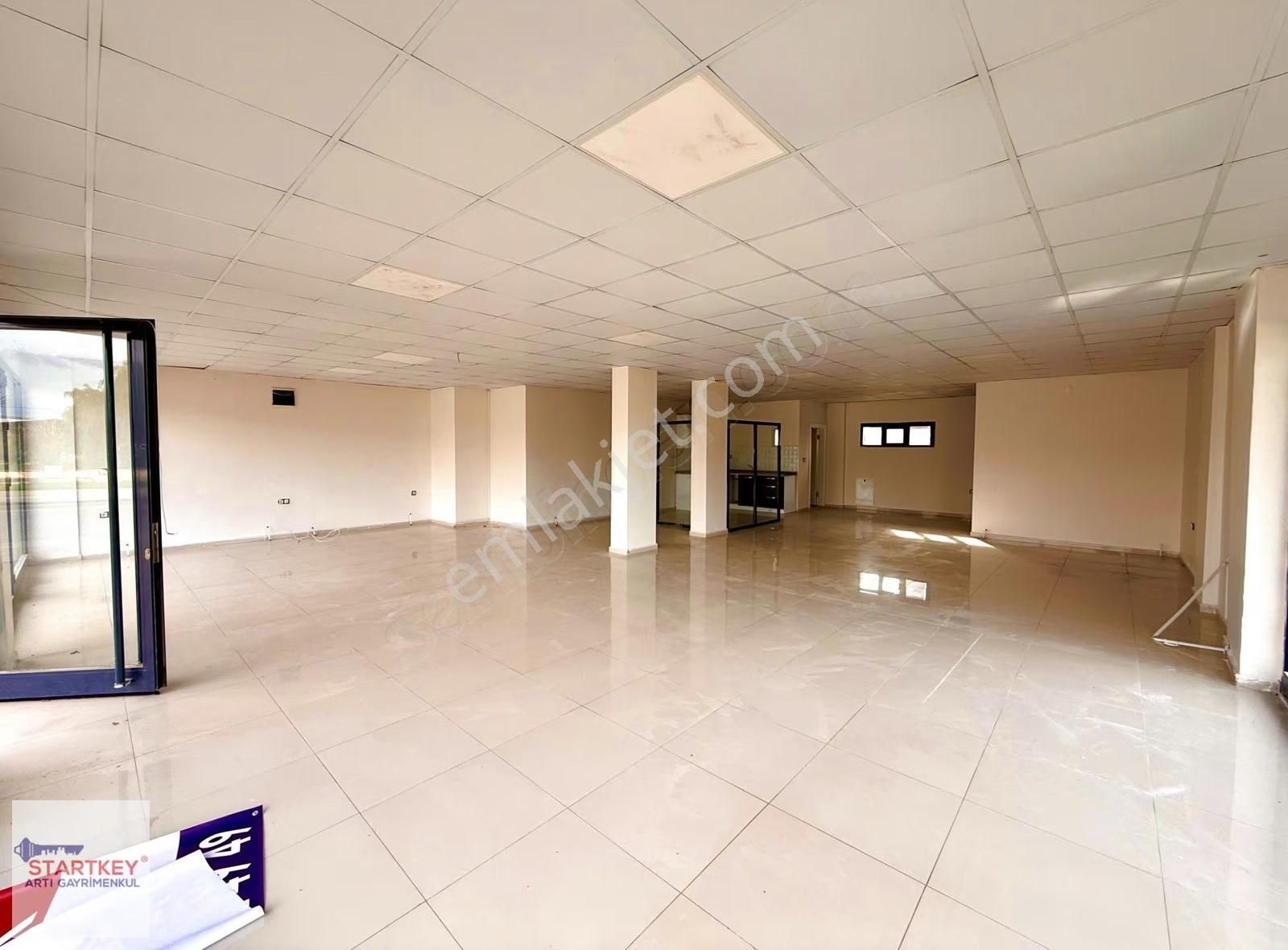 Tire İstasyon Caddesi Satılık Köşe Dükkan - Görsel 3