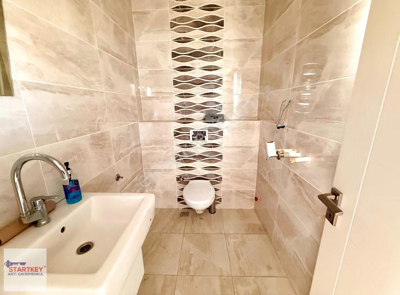 Tire İstasyon Caddesi Satılık Köşe Dükkan - Görsel 32