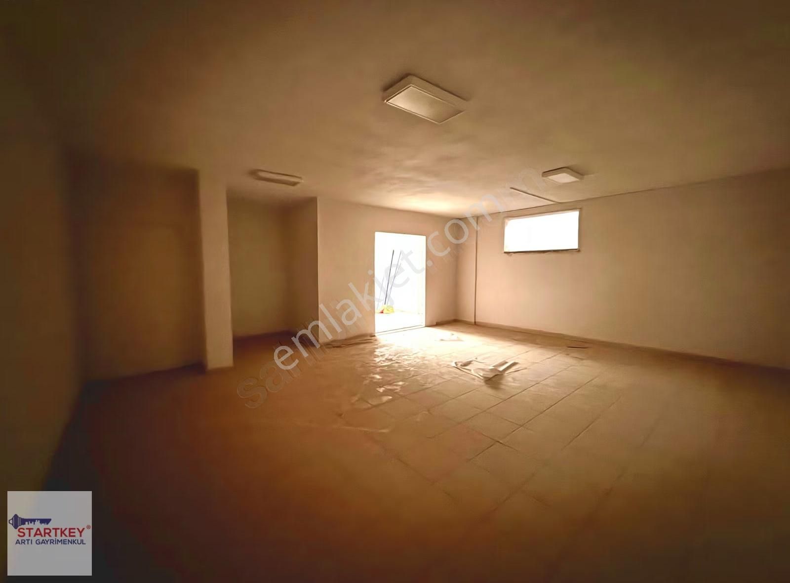 Tire İstasyon Caddesi Satılık Köşe Dükkan - Görsel 25