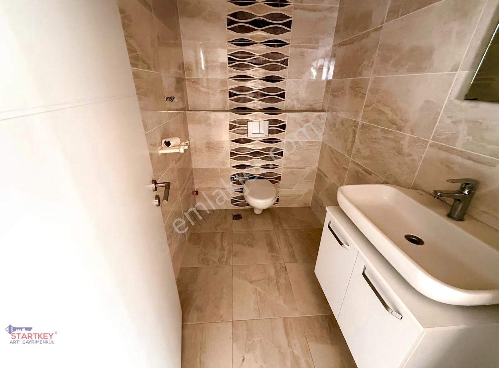 Tire İstasyon Caddesi Satılık Köşe Dükkan - Görsel 12