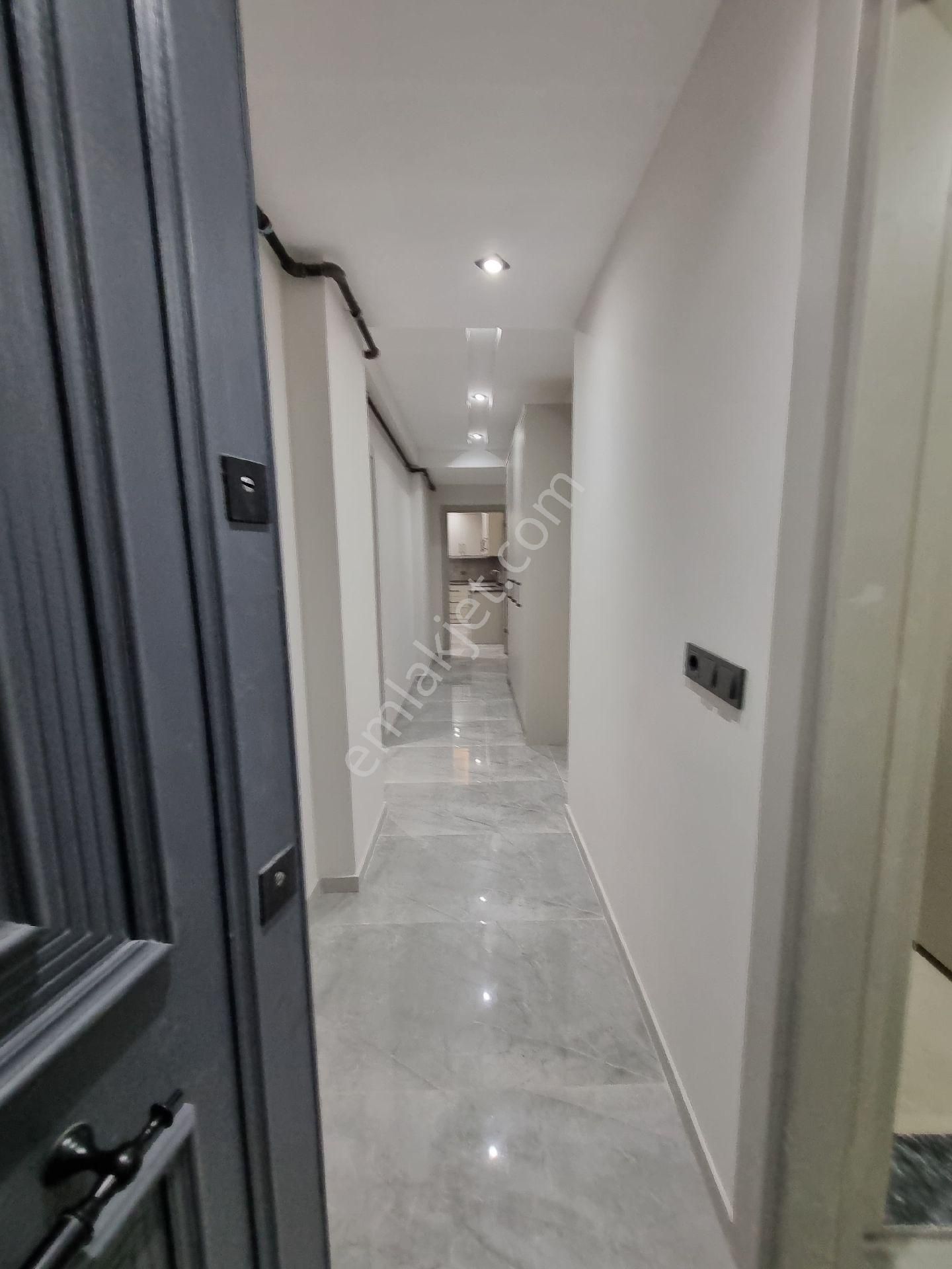 Bsm'den Bölgenin En Güzel Lokasyonu Yenişafakta Satılık Daire - Görsel 10