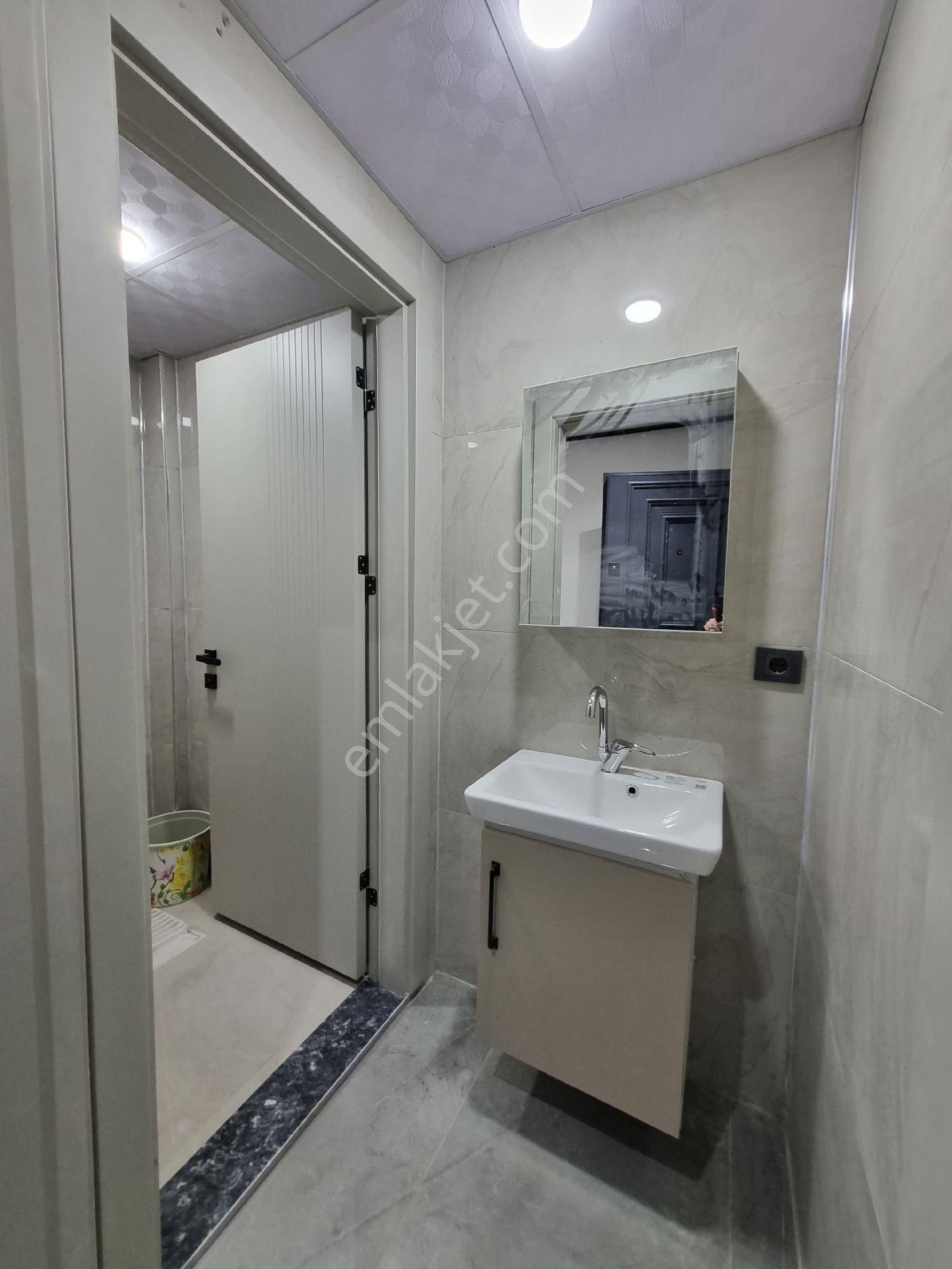 Bsm'den Bölgenin En Güzel Lokasyonu Yenişafakta Satılık Daire - Görsel 11