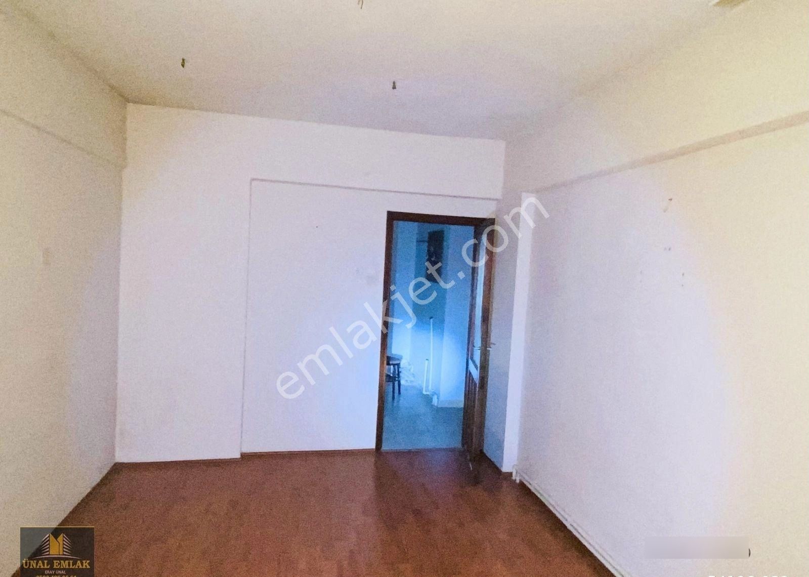 Ünal Emlak'tan Bandırma Hacıyusuf-vecihibey Cad.de 2+1 Kombili Ara Kat - Görsel 17