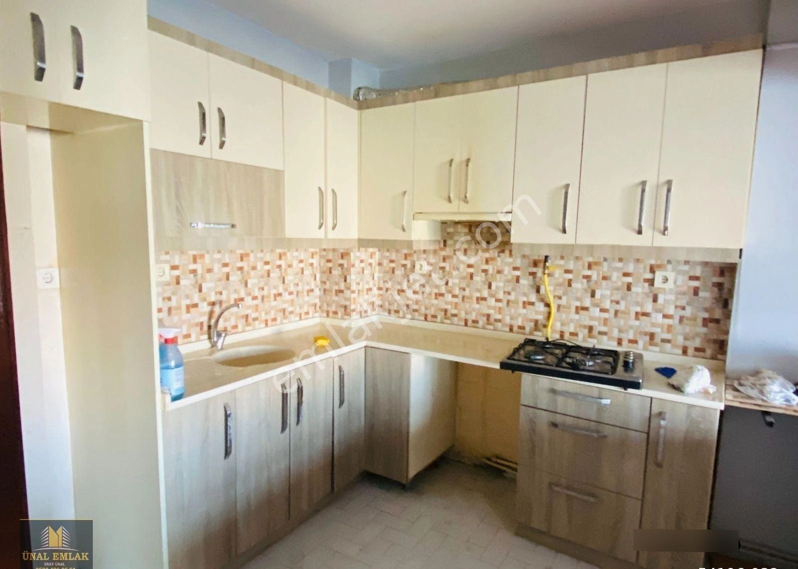 Ünal Emlak'tan Bandırma Hacıyusuf-vecihibey Cad.de 2+1 Kombili Ara Kat - Görsel 11