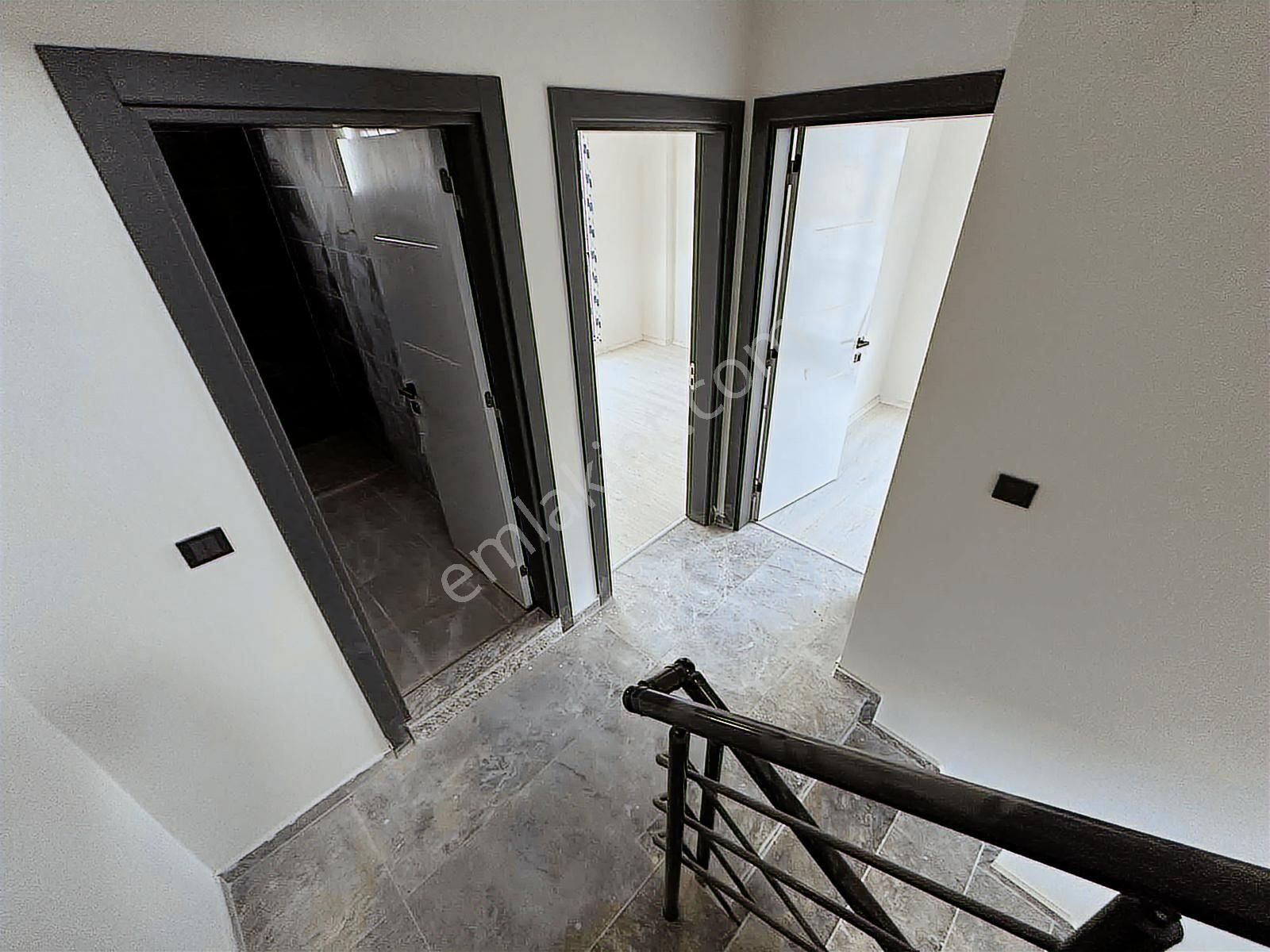 Seferihisar Ürkmez Doğanbey De Satılık 3+1 Villa Deniz Manzaralı - Görsel 2