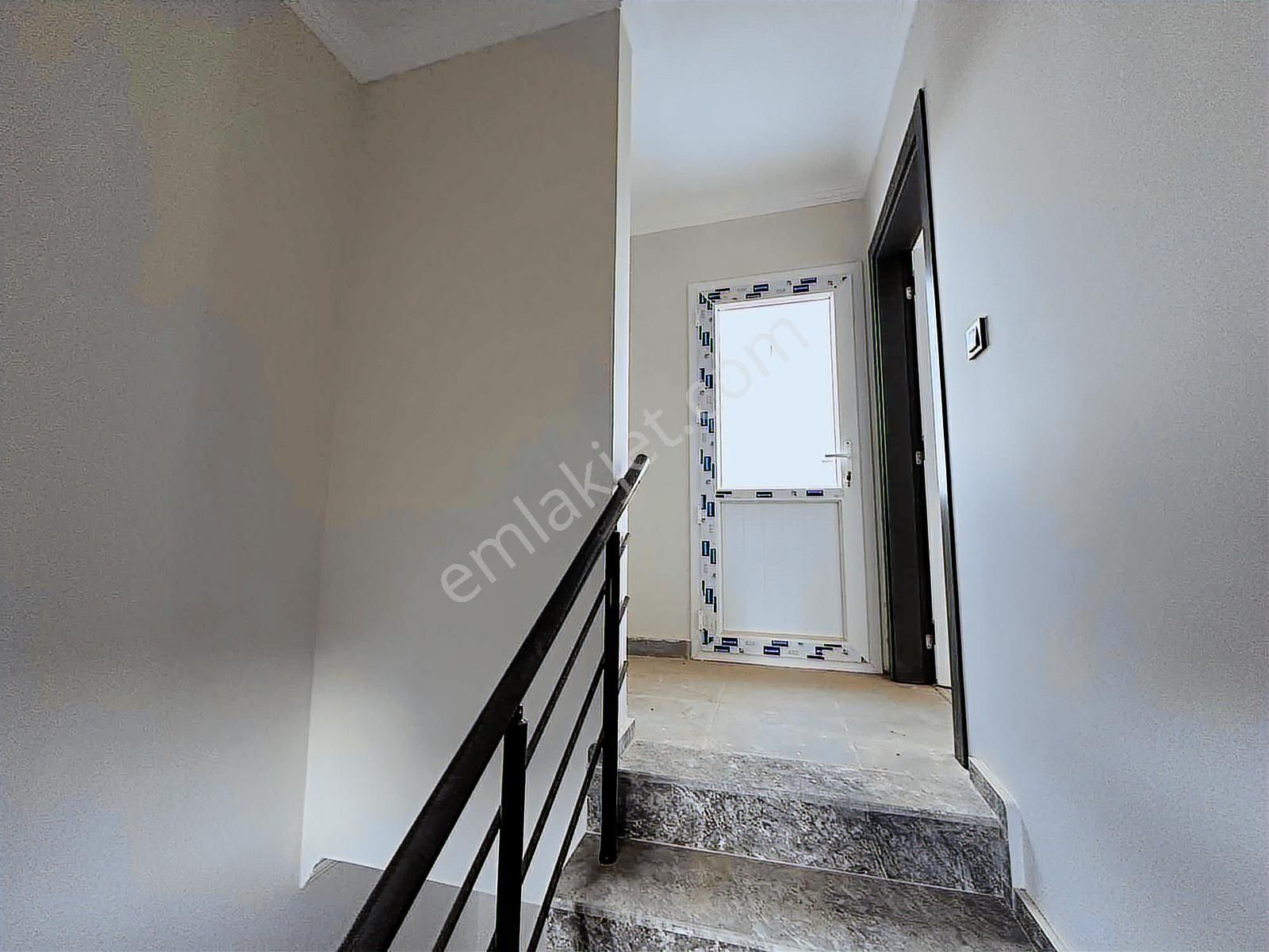 Seferihisar Ürkmez Doğanbey De Satılık 3+1 Villa Deniz Manzaralı - Görsel 6