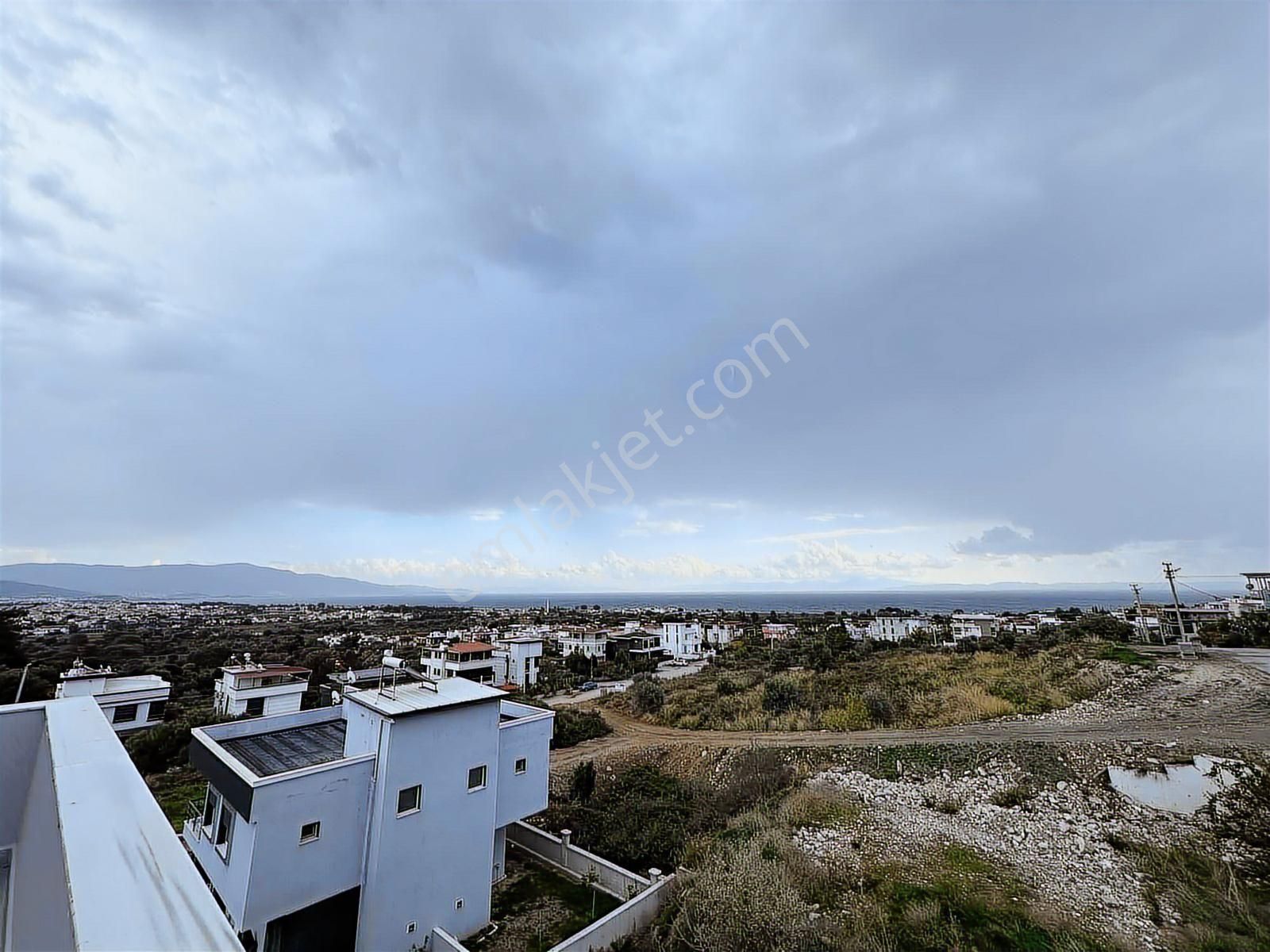 Seferihisar Ürkmez Doğanbey De Satılık 3+1 Villa Deniz Manzaralı - Görsel 17