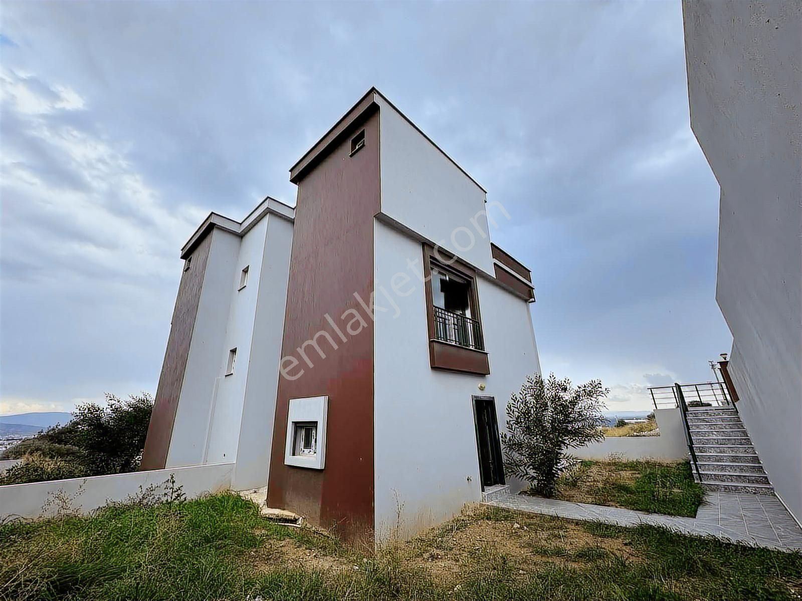 Seferihisar Ürkmez Doğanbey De Satılık 3+1 Villa Deniz Manzaralı - Görsel 34