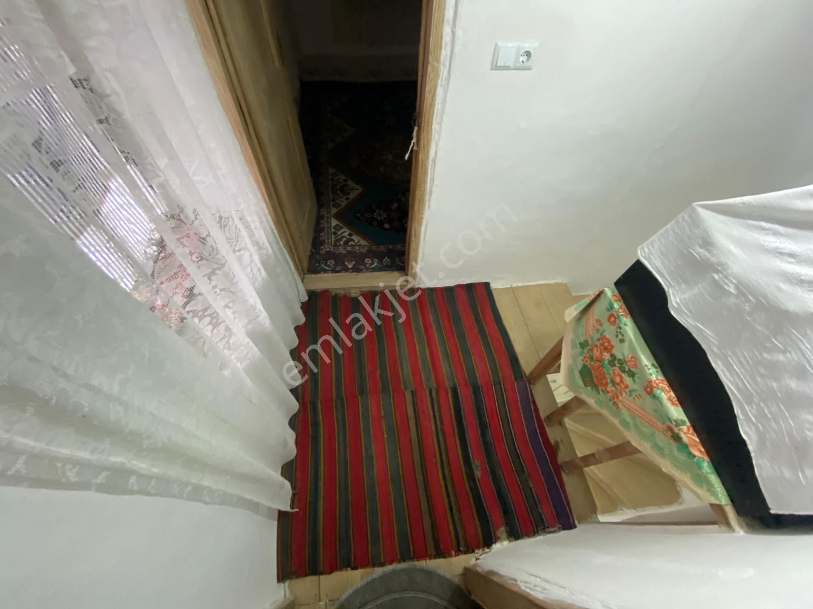 Burhaniye Ağacık Köyünde Satılık Müstakil Köy Evi Ve Arsası - Görsel 9