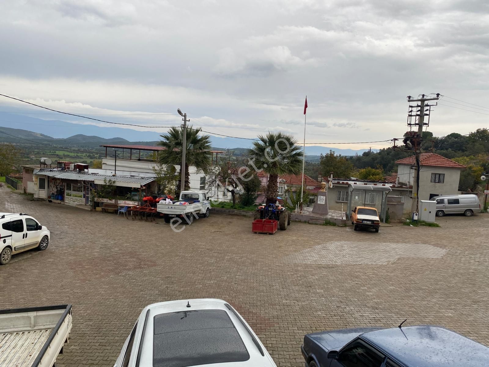 Burhaniye Ağacık Köyünde Satılık Müstakil Köy Evi Ve Arsası - Görsel 3