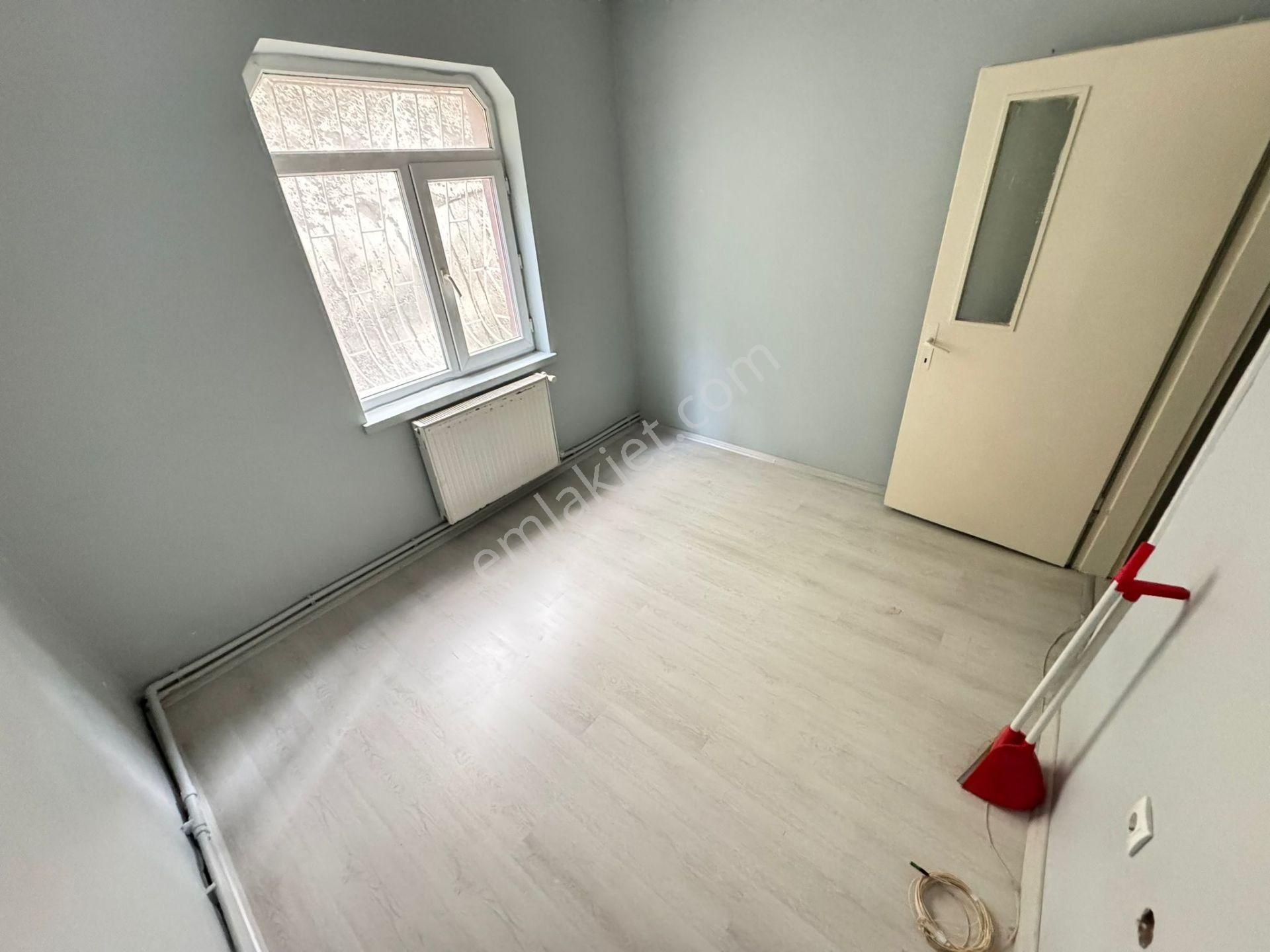 Gata Hastanesine Yürüme Mesafesi 3+1 Giriş Kat Bağımsız Temiz - Görsel 18