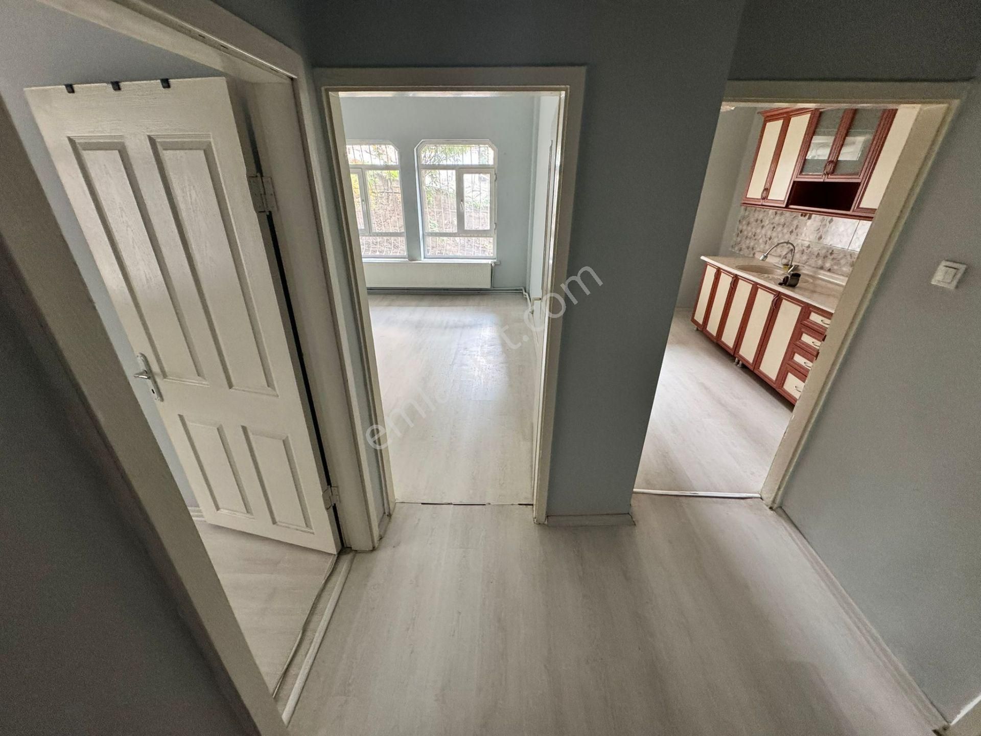 Gata Hastanesine Yürüme Mesafesi 3+1 Giriş Kat Bağımsız Temiz - Görsel 11