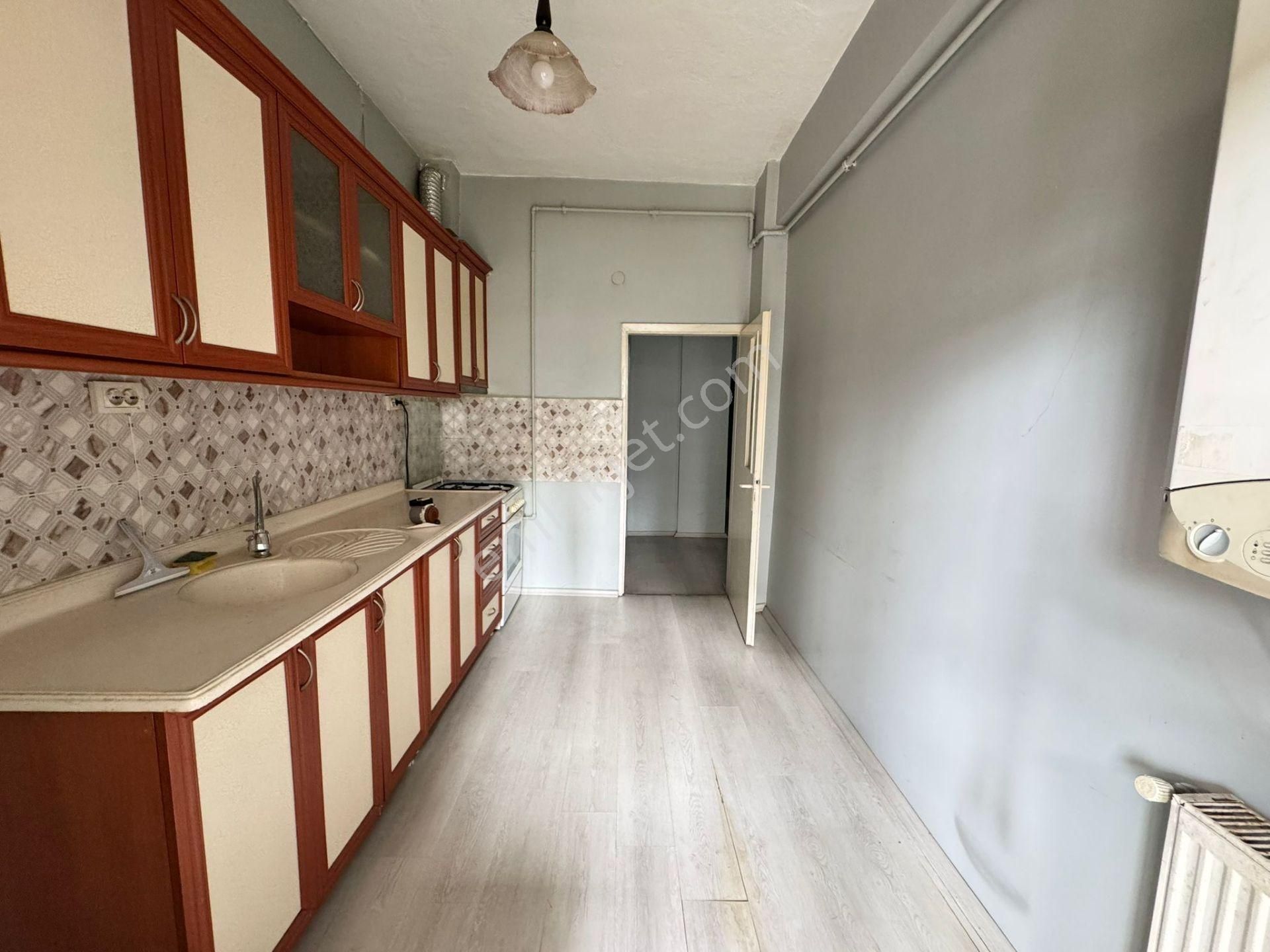 Gata Hastanesine Yürüme Mesafesi 3+1 Giriş Kat Bağımsız Temiz - Görsel 9