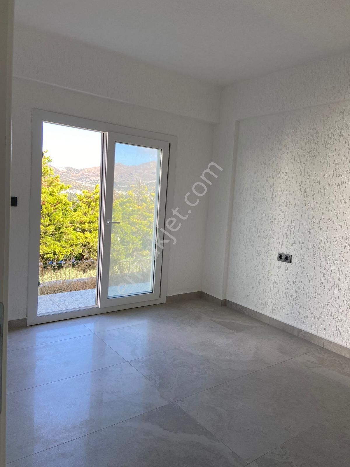 Gümüşlük Karakaya'da Özel Plajlı Satılık 2+1 Dubleks - Görsel 13