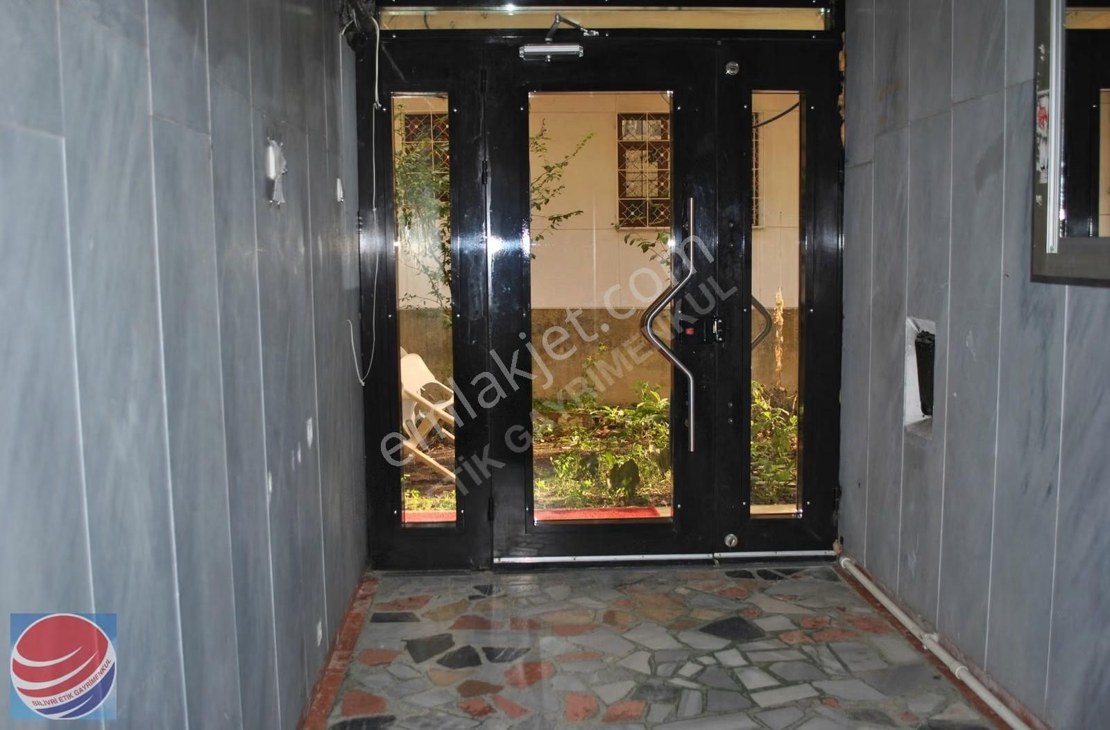 Florya Şenlikköy'de 3+1 (müstakil Bina) Satılık Ara Katı Daire - Görsel 2