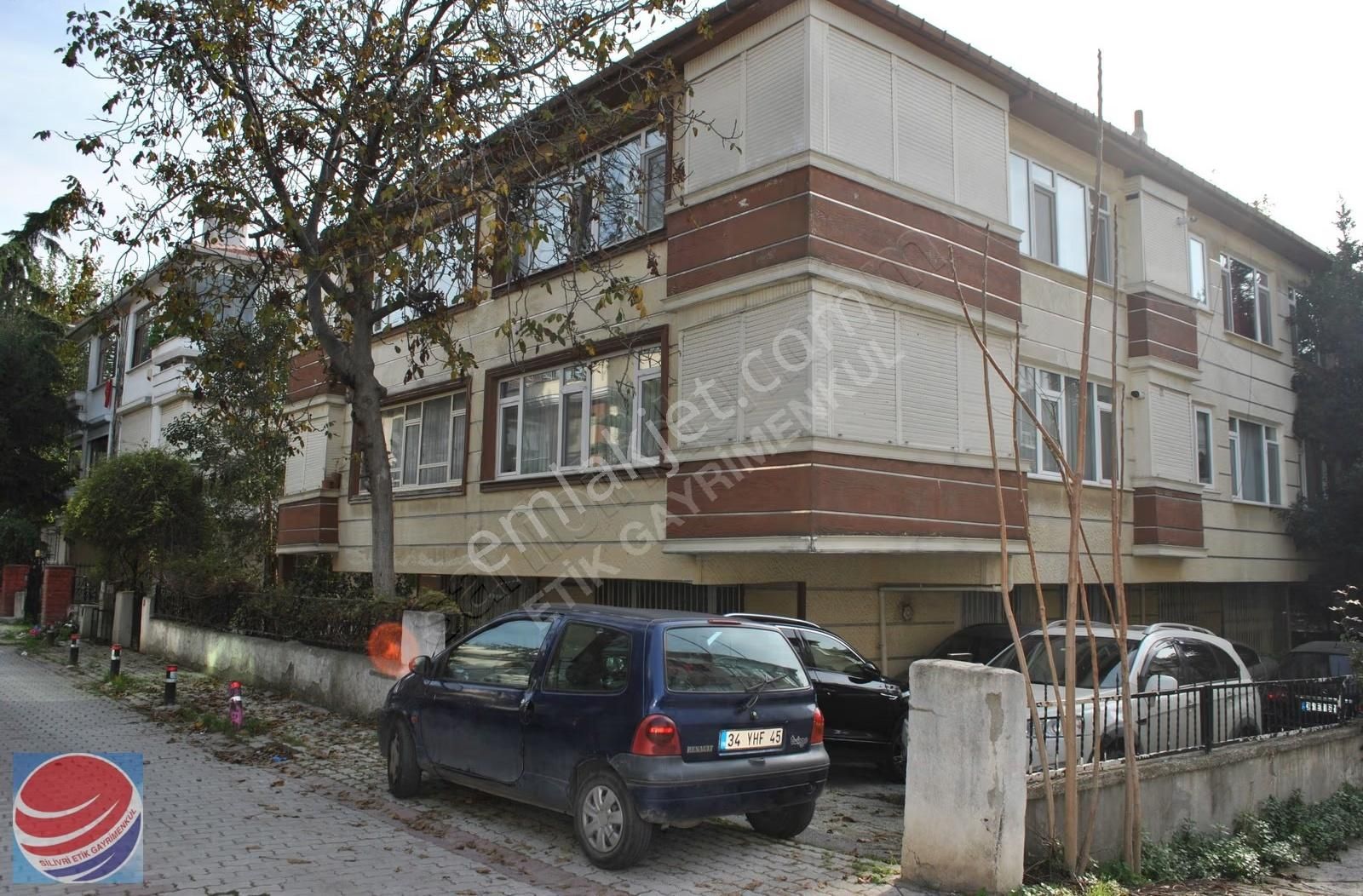 Florya Şenlikköy'de 3+1 (müstakil Bina) Satılık Ara Katı Daire