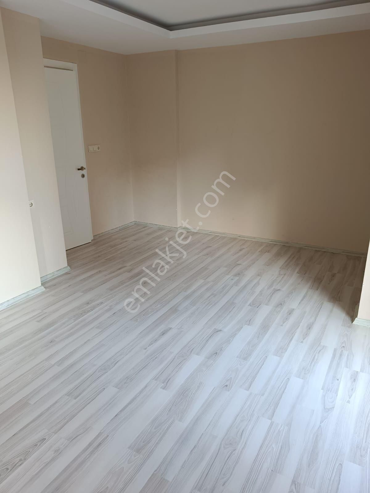 Cadde Üstü 2+1 Az Katlı Hasarsız - Görsel 11