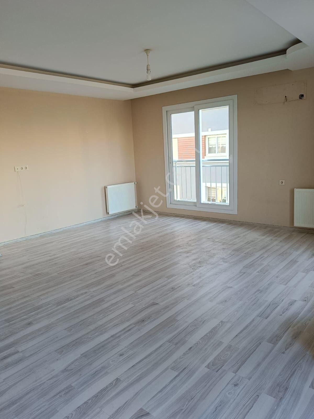 Cadde Üstü 2+1 Az Katlı Hasarsız - Görsel 4