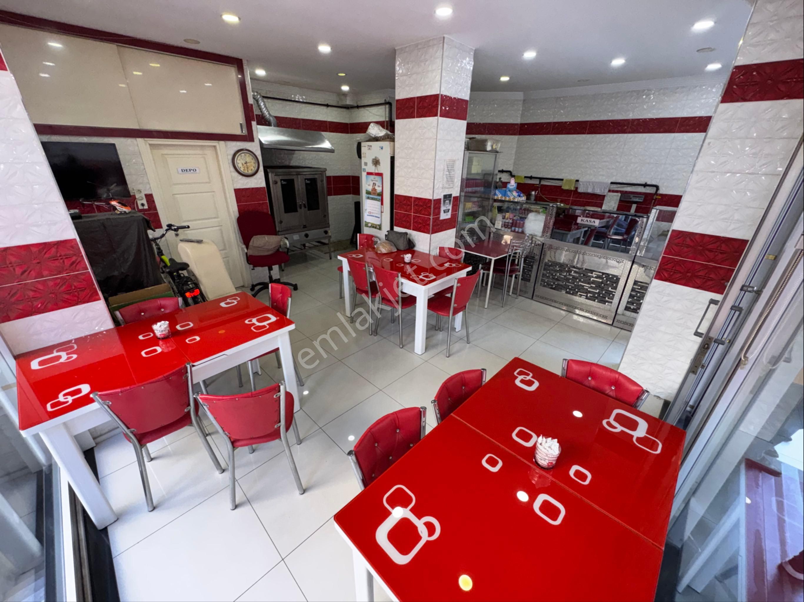 Zafer Yapıdan Satılık Köşebaşı 2tapulu 2adet Bağımsız Girişli Dükkan İstanbul Sultangazi İsmetpaşamh