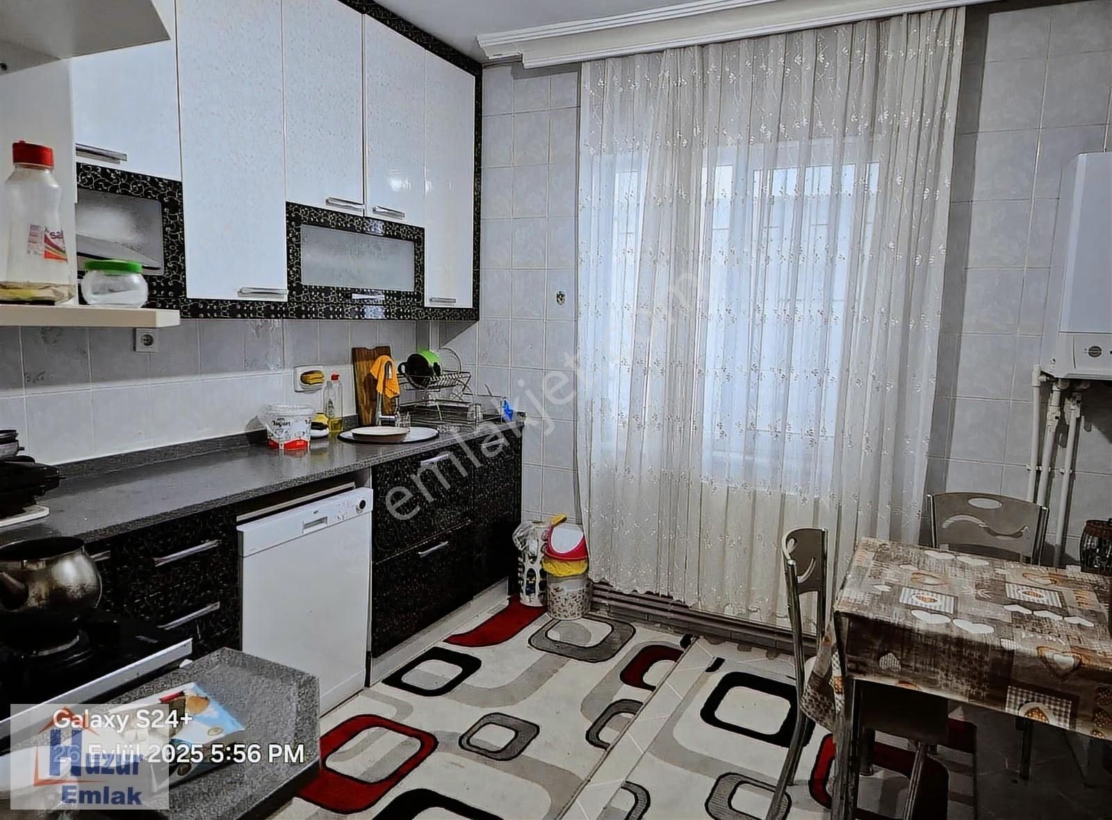 Zafer Mahallesinde 3+1 Satılık Fırsat Daire.. - Görsel 9