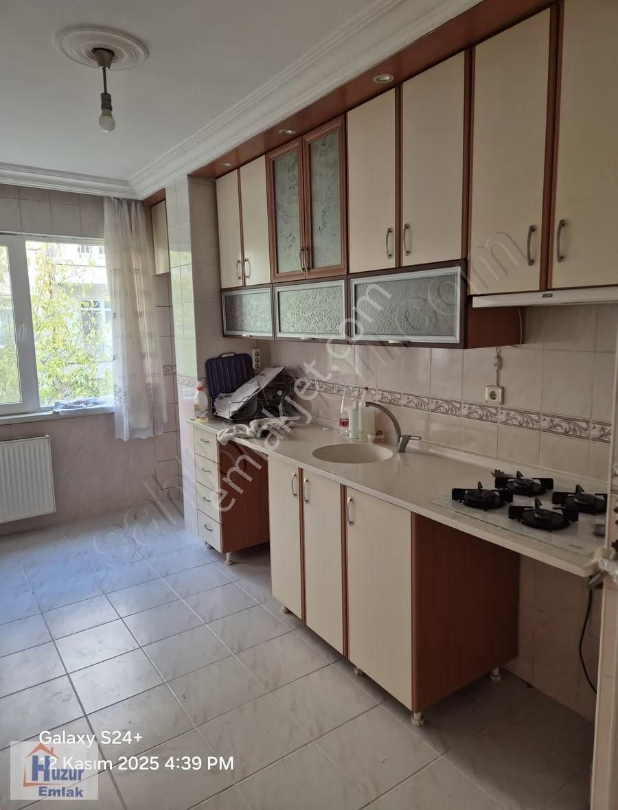 Cumhuriyet Mahallesinde 3+1 Satılık Fırsat Daire..! - Görsel 28