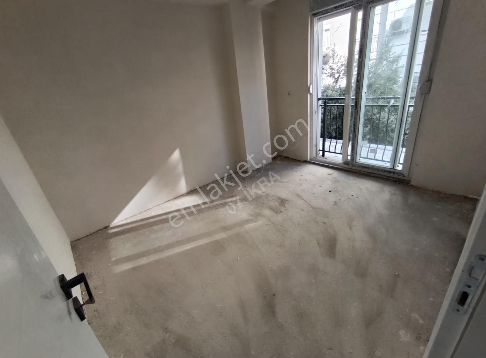 Yüksek Kira Getirili 1+1 Asansörlü Daire Kütükçü - Görsel 6