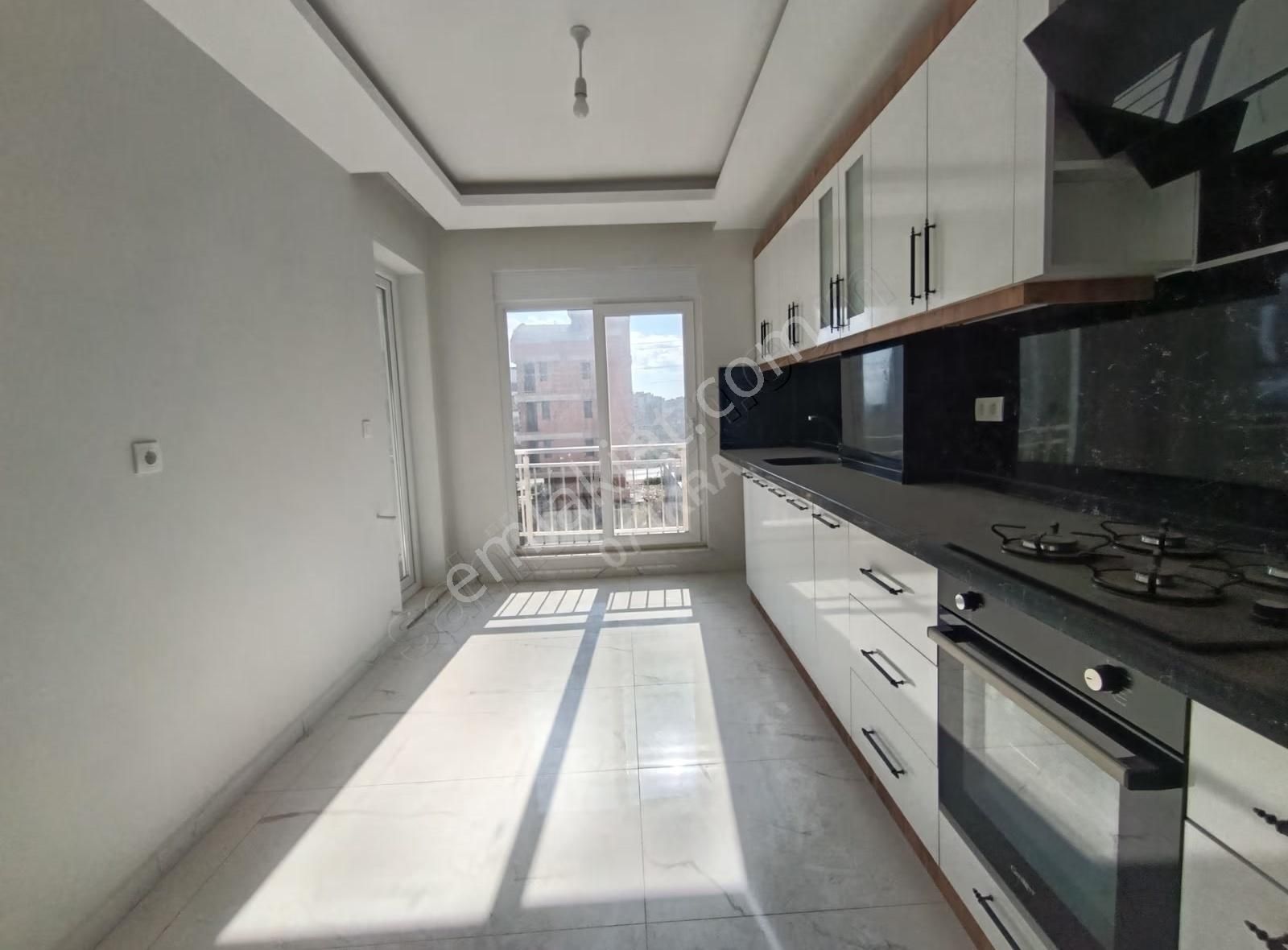 Fevzi Çakmak'ta Katta Tek 3+1 4 Cepheli, Çift Balkonlu Daire - Görsel 26