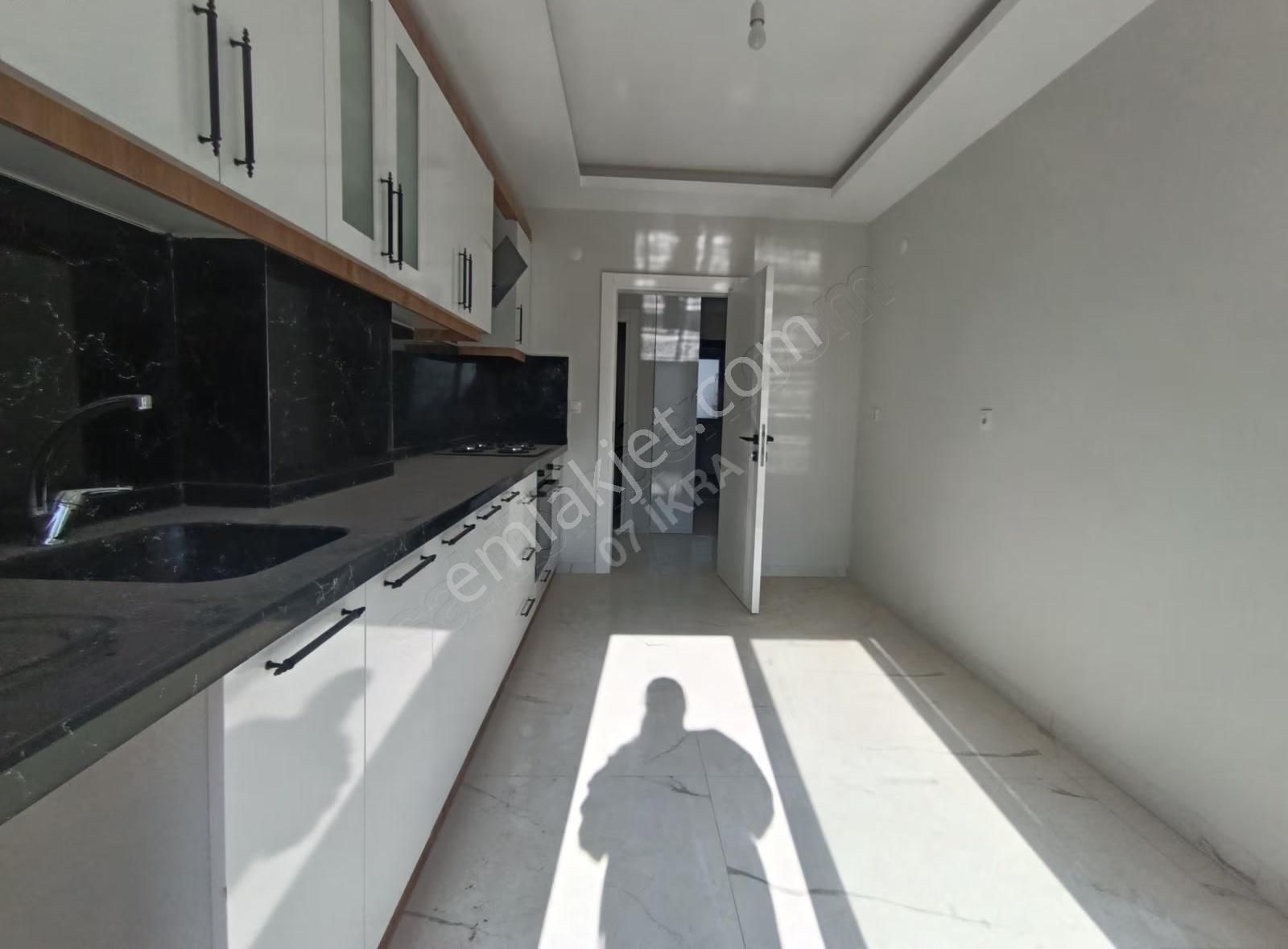 Fevzi Çakmak'ta Katta Tek 3+1 4 Cepheli, Çift Balkonlu Daire - Görsel 16