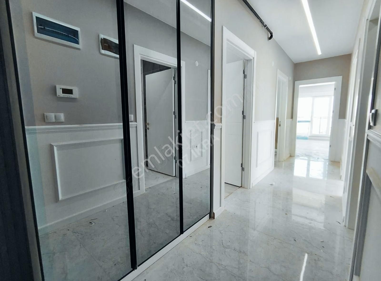 Göksuda 2+1 Ultra Konforlu Sıfır Ara Katta Havuzlu Daire - Görsel 17