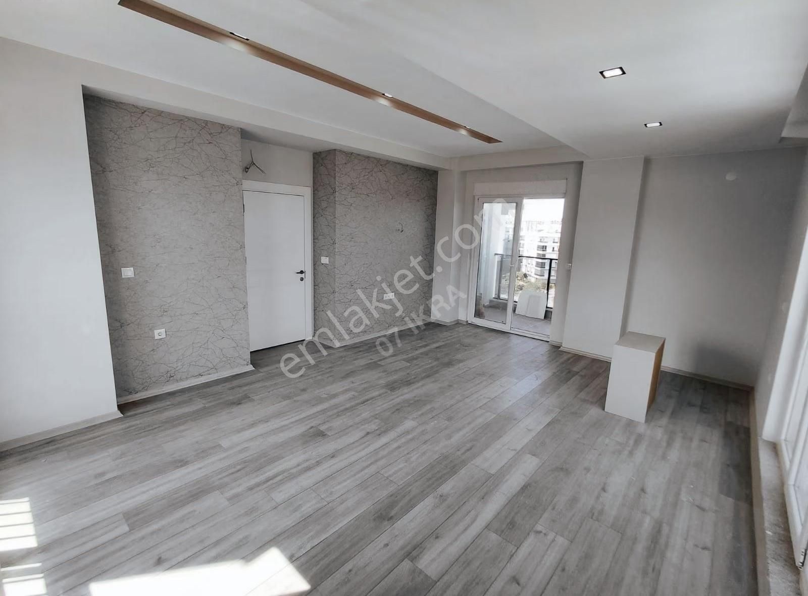 Göksuda 2+1 Ultra Konforlu Sıfır Ara Katta Havuzlu Daire