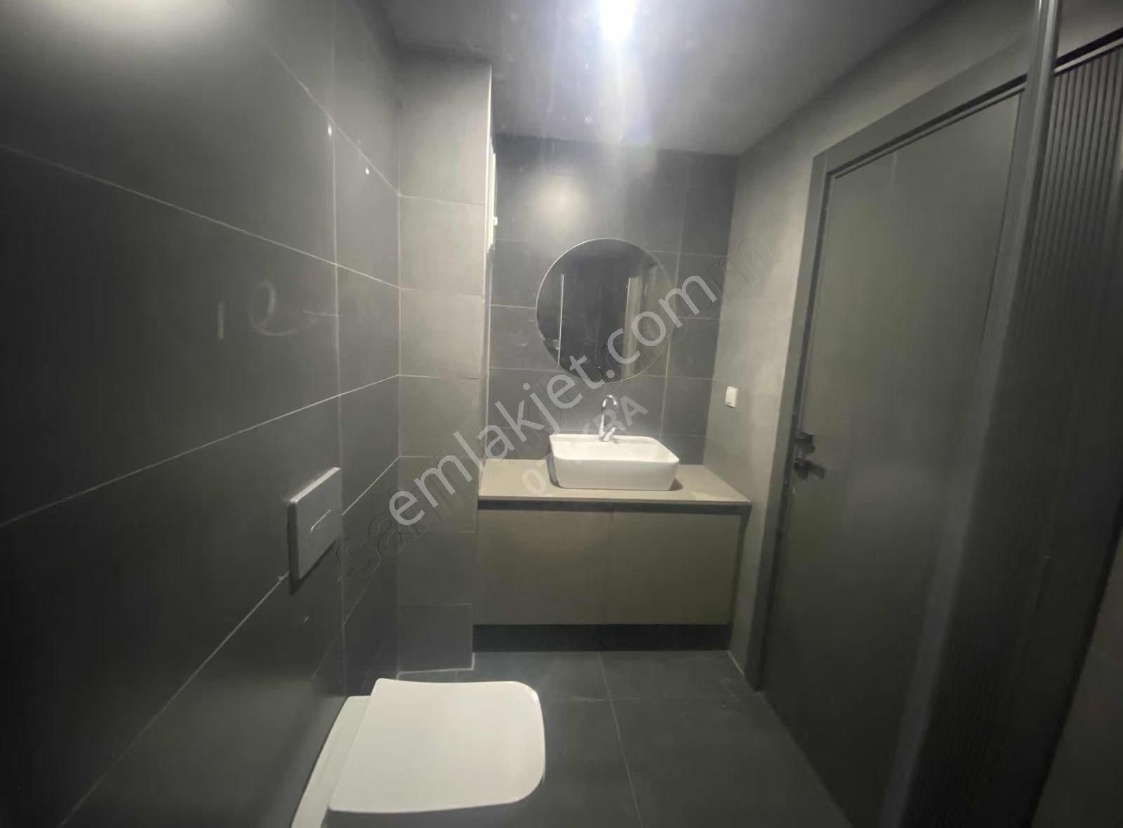 Çankaya Mahallesinde Havuzlu Site İçerisinde 2+1 Satılık Daire - Görsel 12