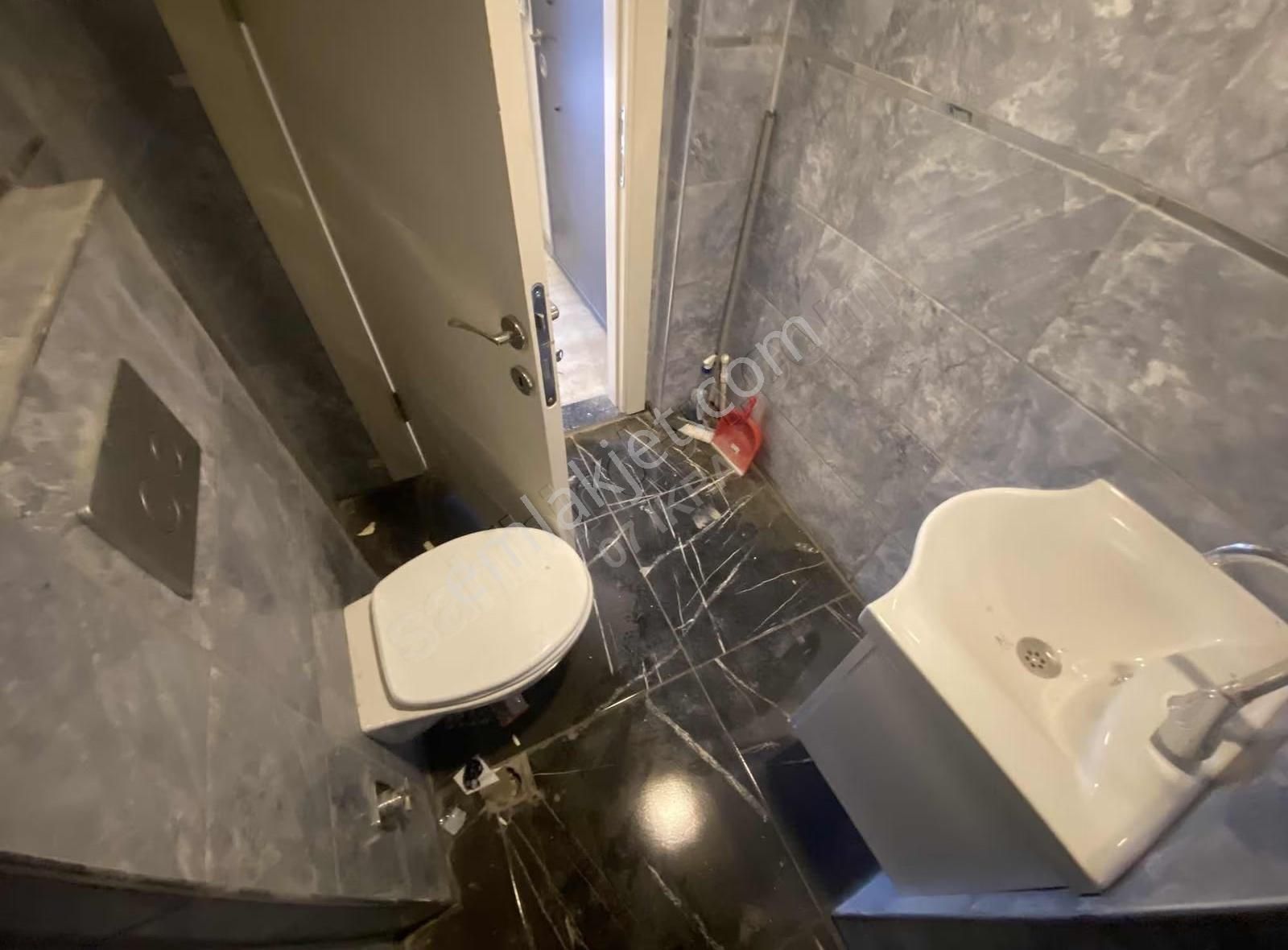 Fevzi Çakmak Mah Ebeveyn Banyolu İskanlı 2+1 Satılık Daire - Görsel 11