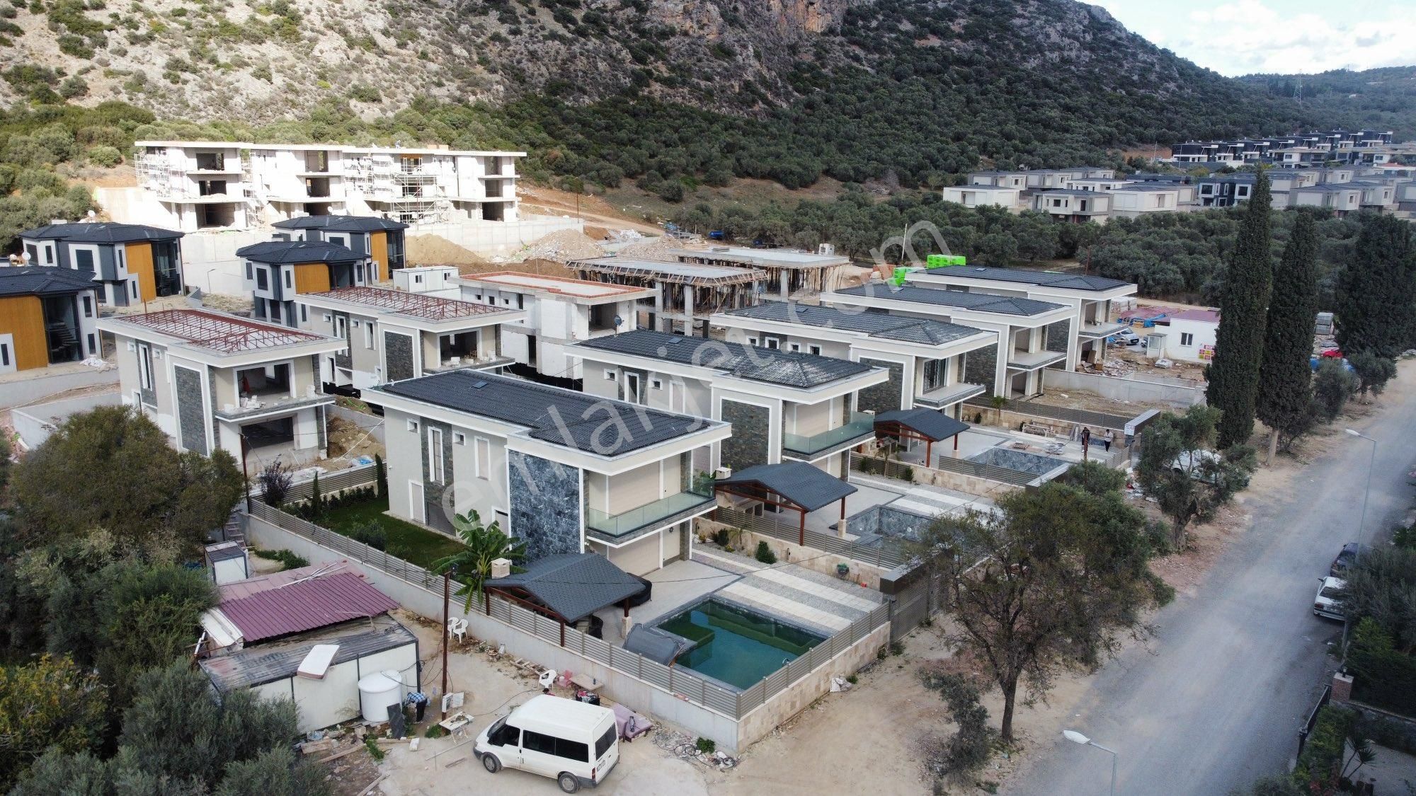Doğayla İç İçe, 4+1 Özel Havuzlu Modern Müstakil Villa - Görsel 3