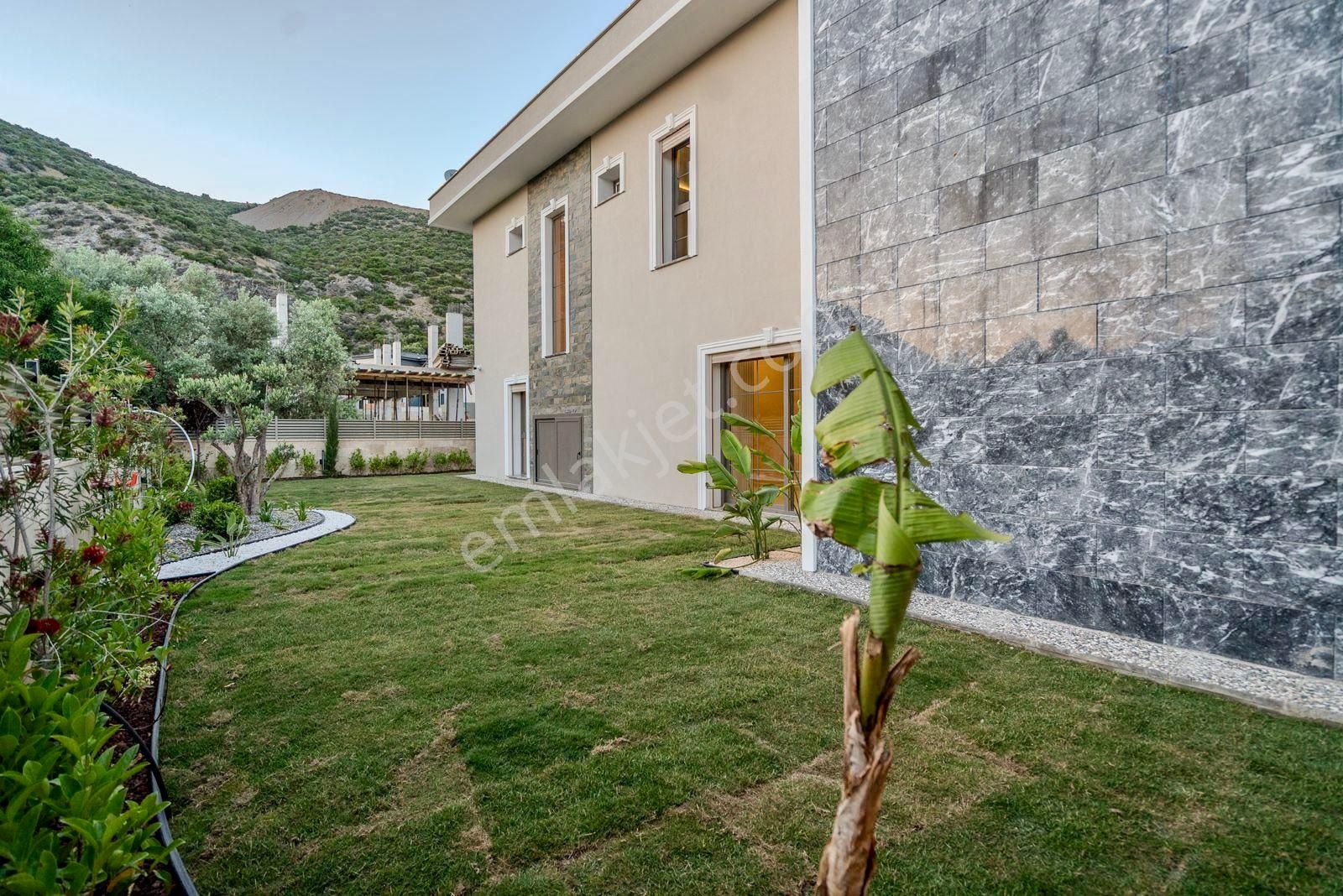 Doğayla İç İçe, 4+1 Özel Havuzlu Modern Müstakil Villa - Görsel 33