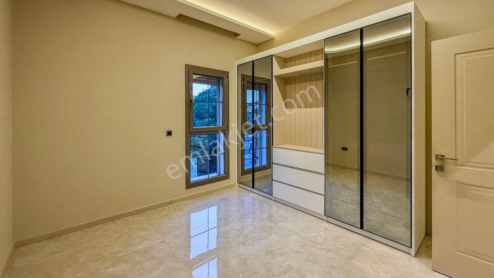 Doğayla İç İçe, 4+1 Özel Havuzlu Modern Müstakil Villa - Görsel 25
