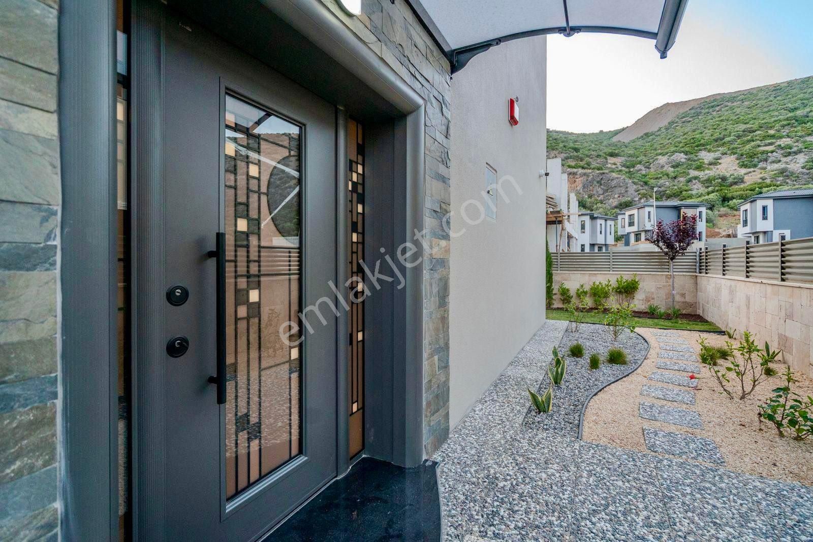 Doğayla İç İçe, 4+1 Özel Havuzlu Modern Müstakil Villa - Görsel 5