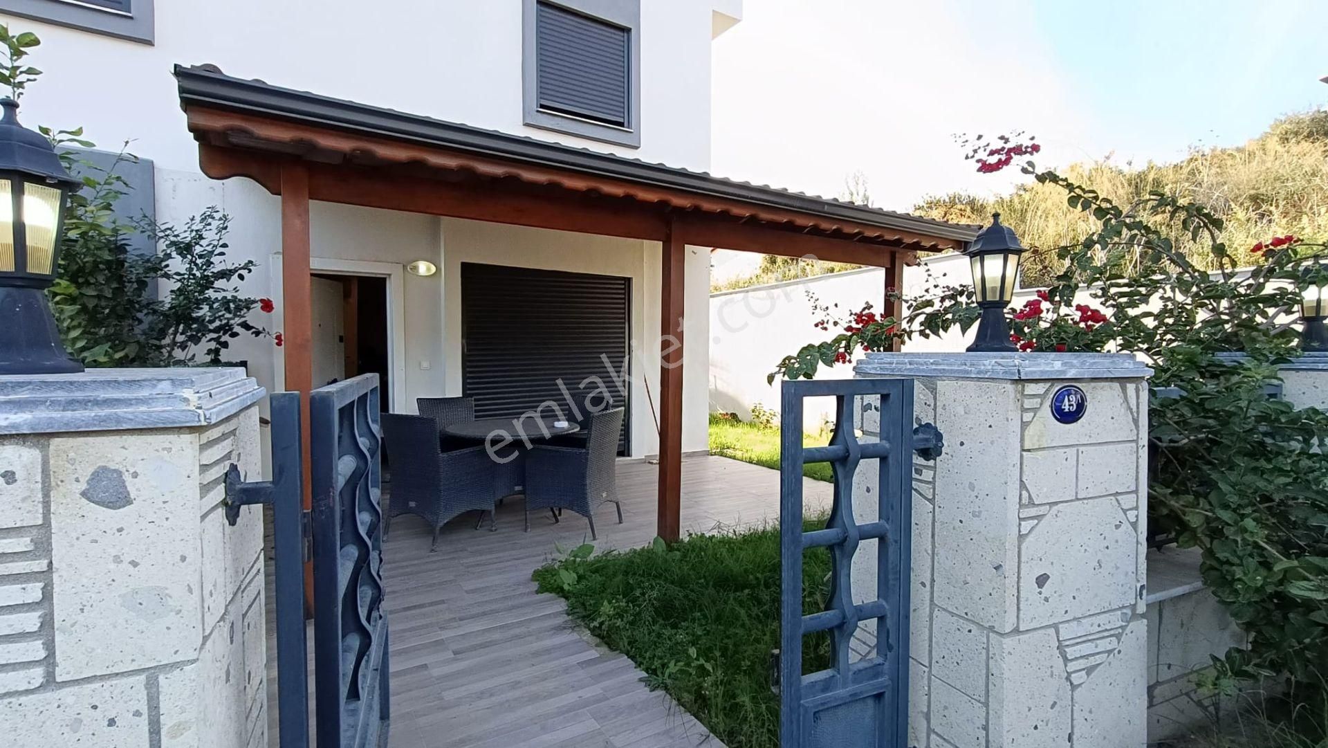 Acil!!! Büyük Bahçeli, 3+1 Triplex Villa - Görsel 7