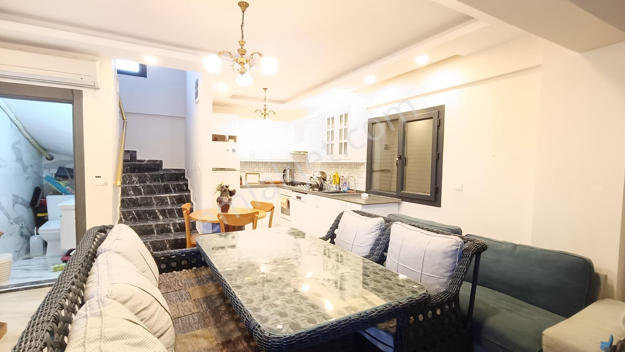Acil!!! Büyük Bahçeli, 3+1 Triplex Villa - Görsel 11